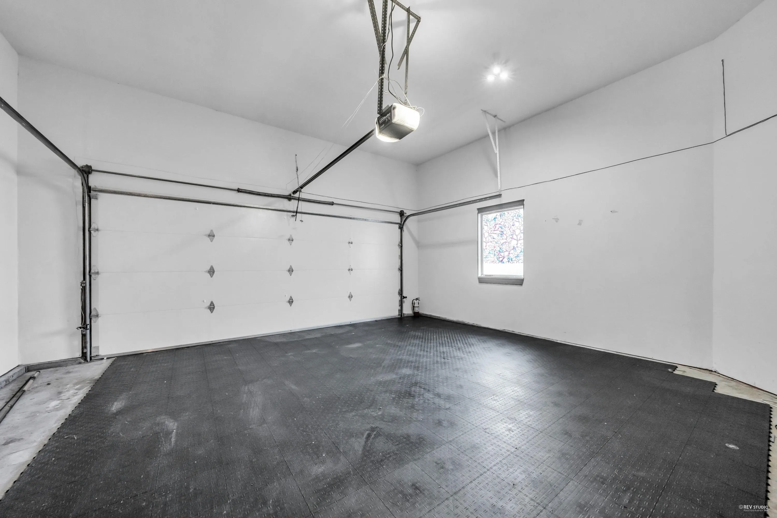 12150 Chestnut Crescent