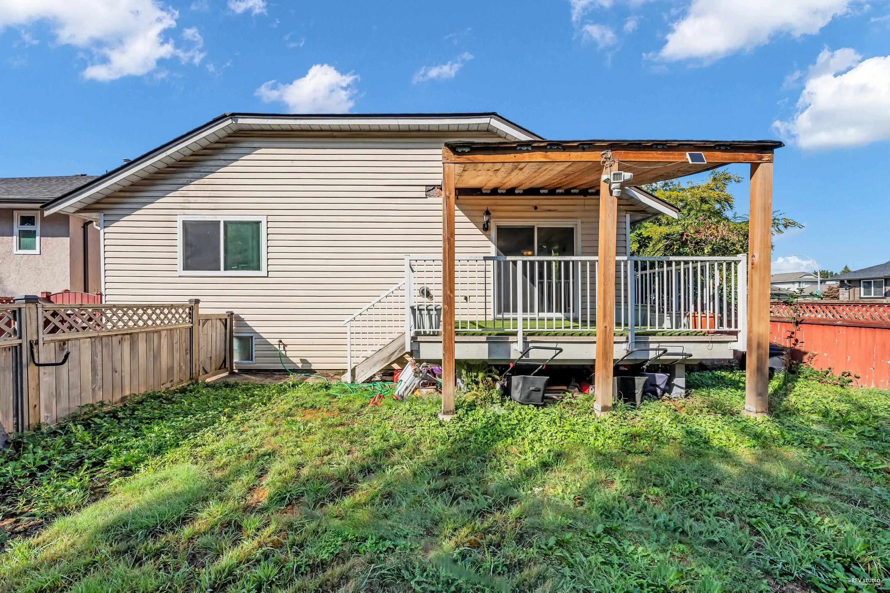 12150 Chestnut Crescent