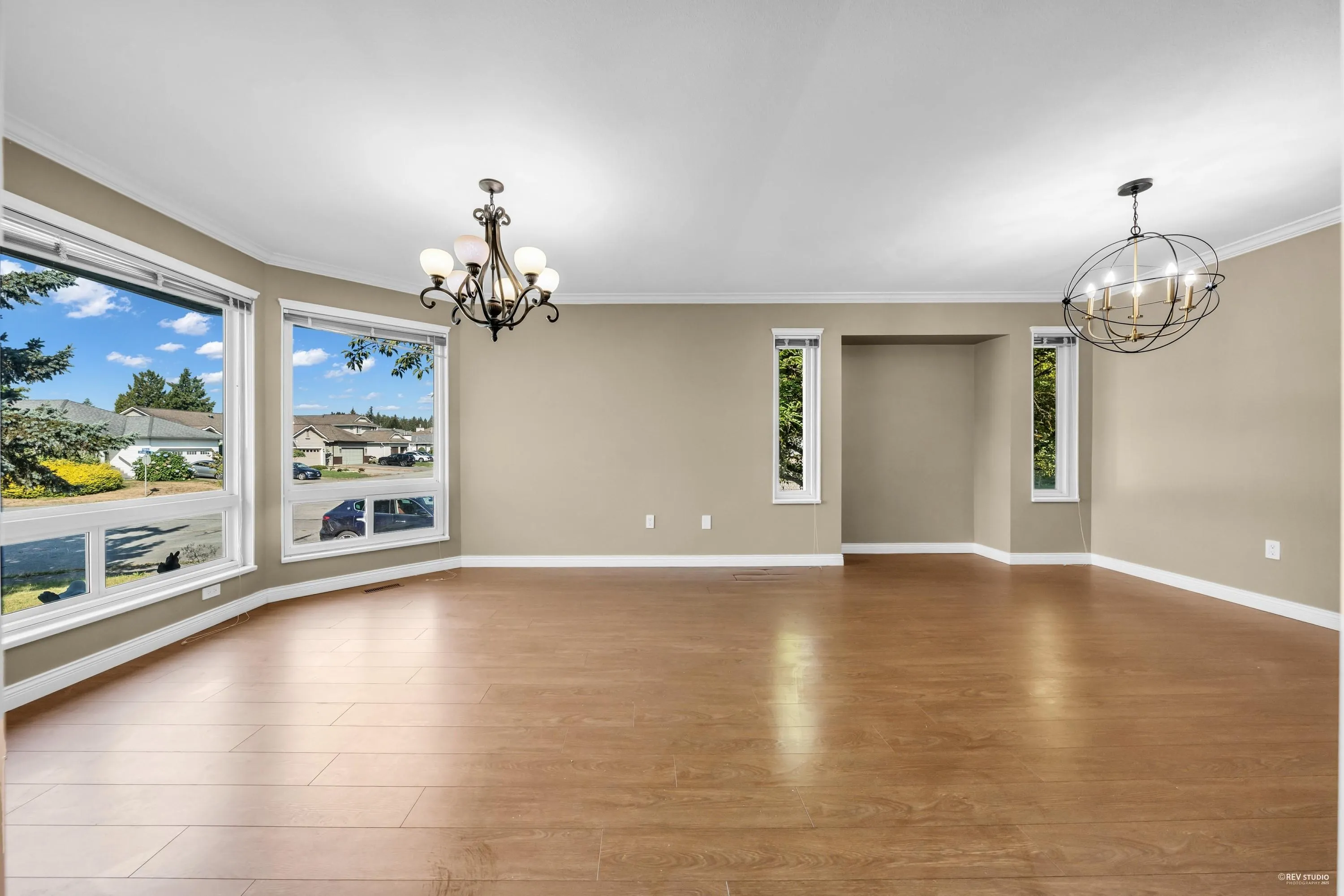 12150 Chestnut Crescent