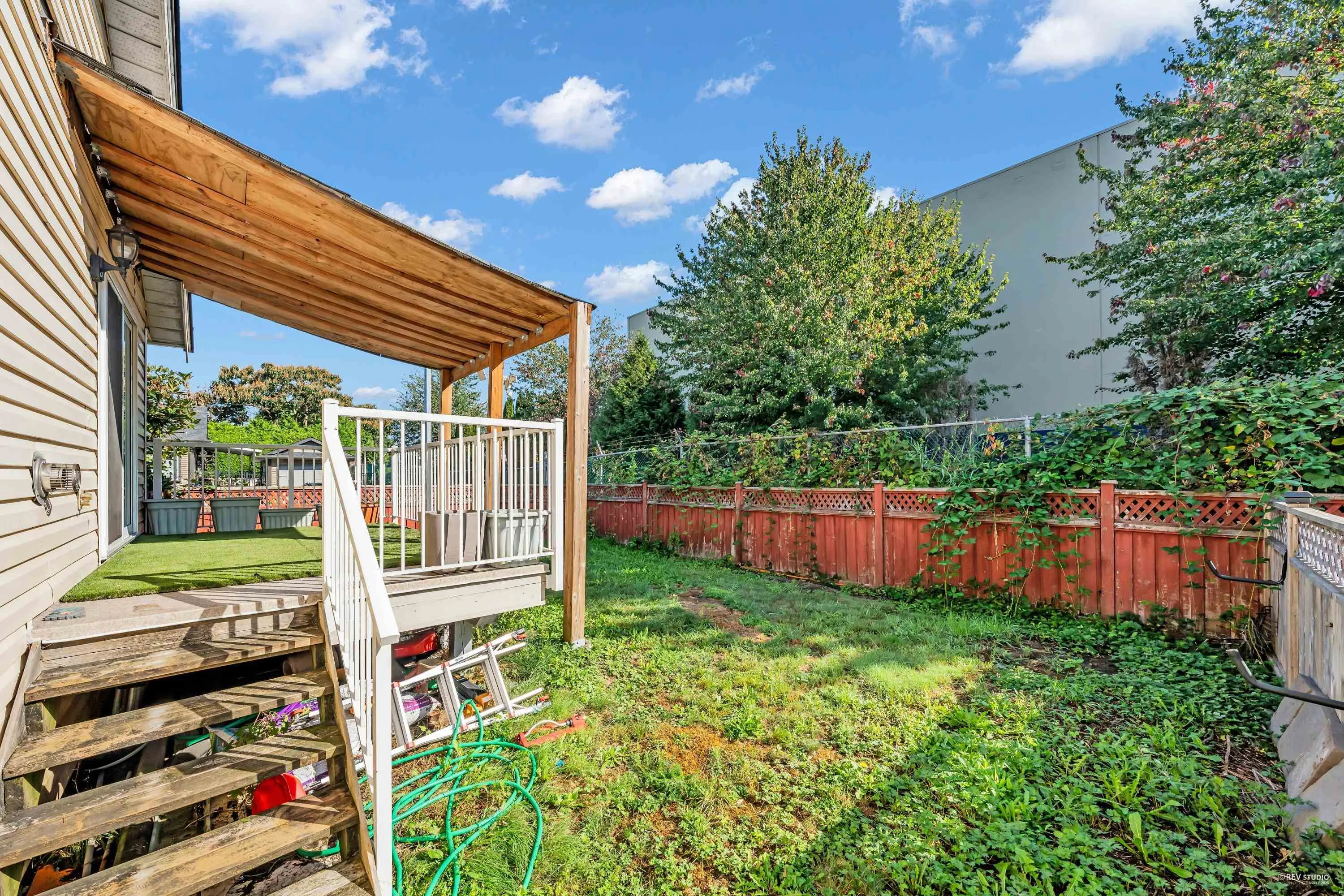 12150 Chestnut Crescent