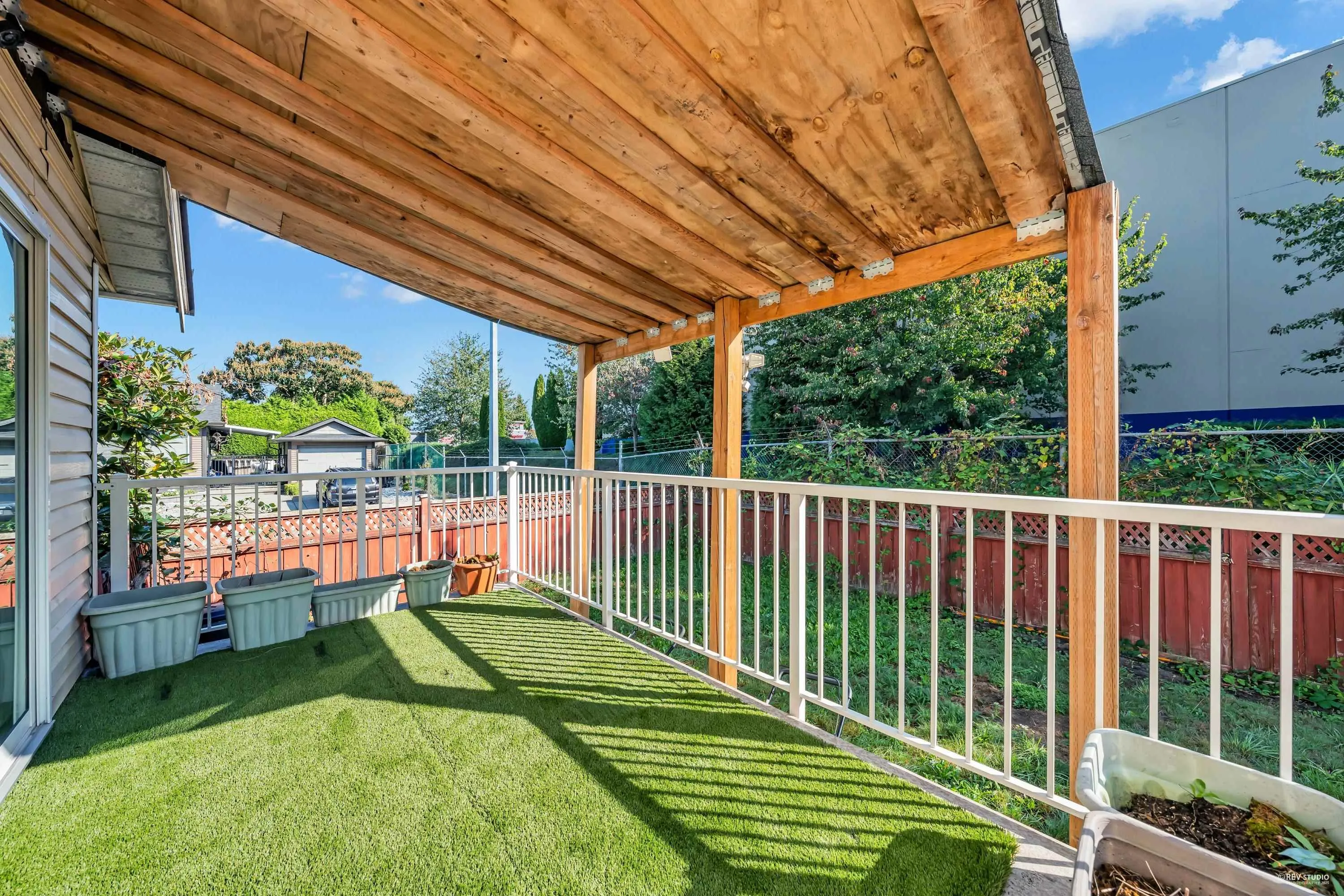 12150 Chestnut Crescent