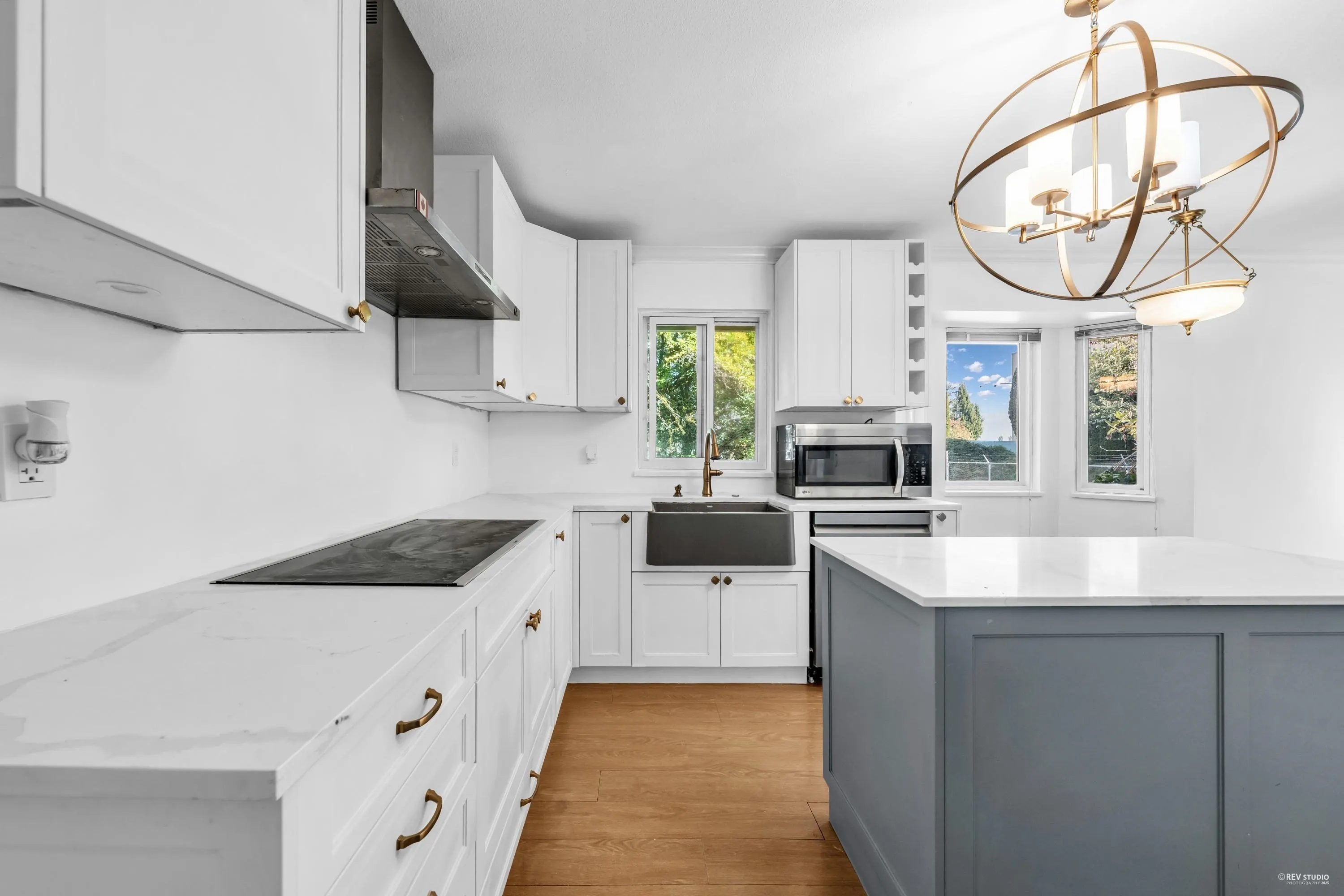 12150 Chestnut Crescent