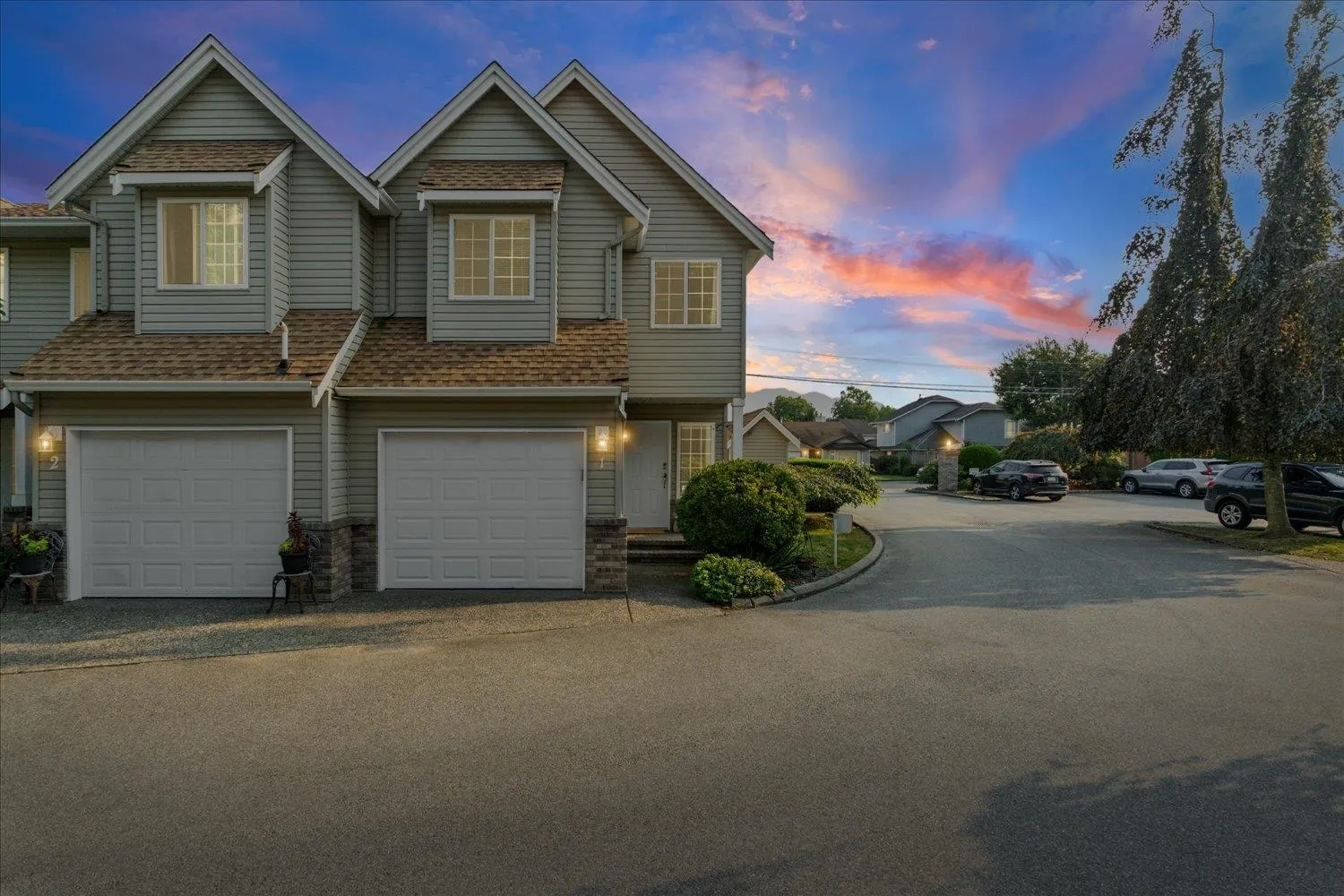 1 46277 Cessna Drive