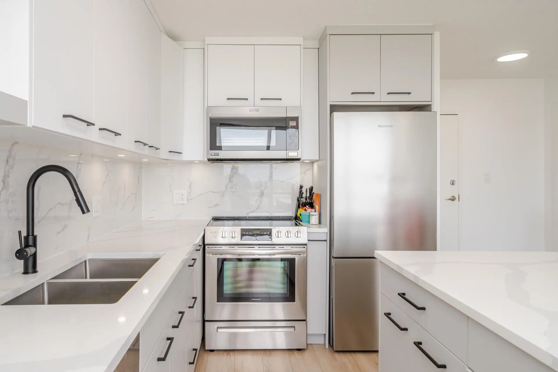 3106 13618 100 Avenue