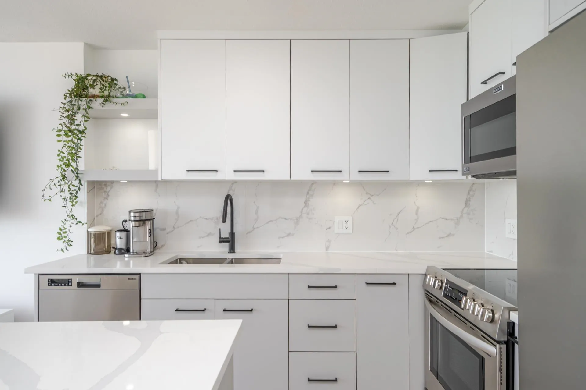 3106 13618 100 Avenue
