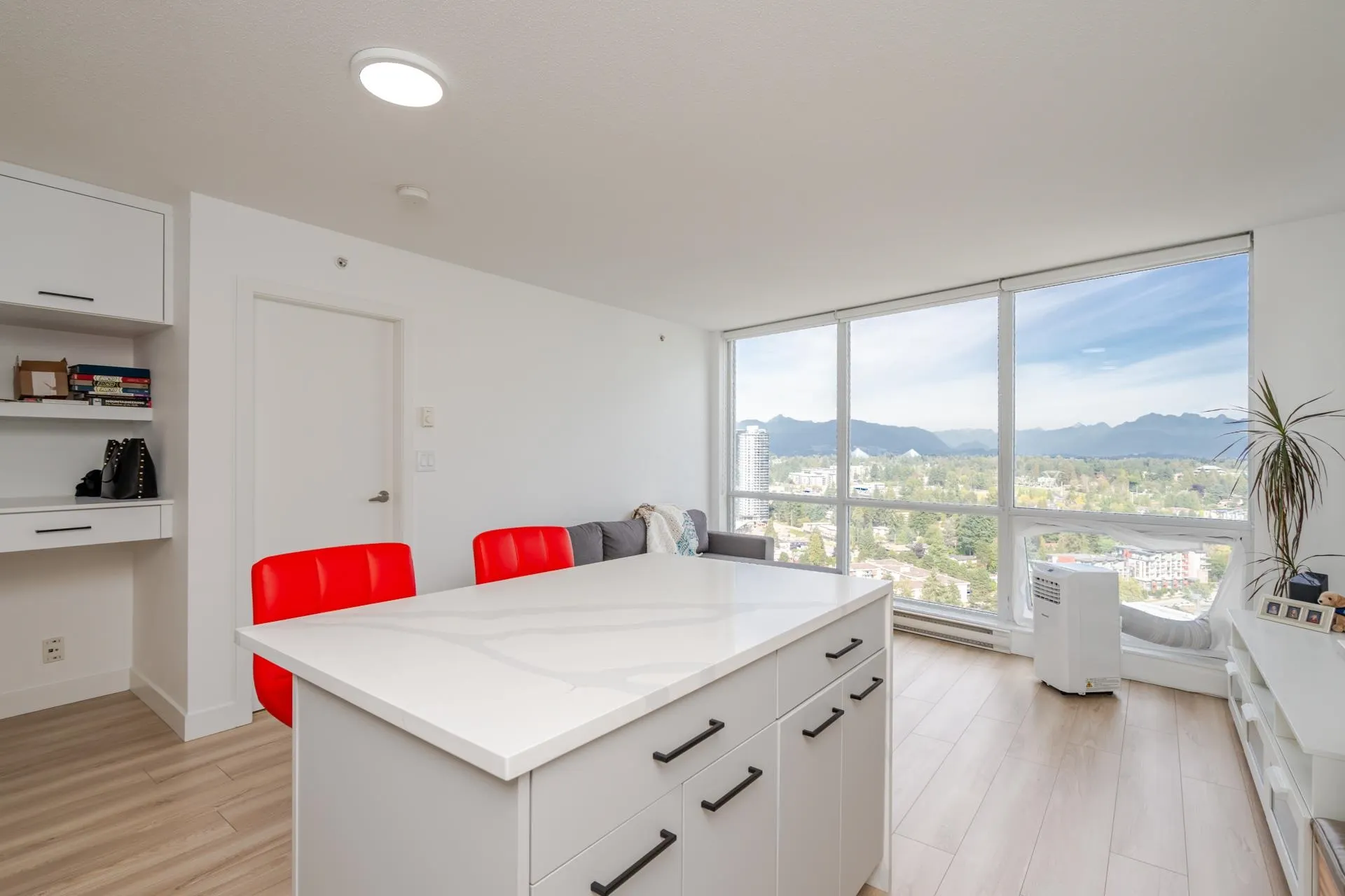 3106 13618 100 Avenue
