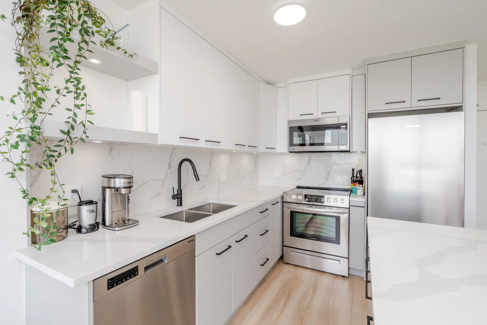 3106 13618 100 Avenue