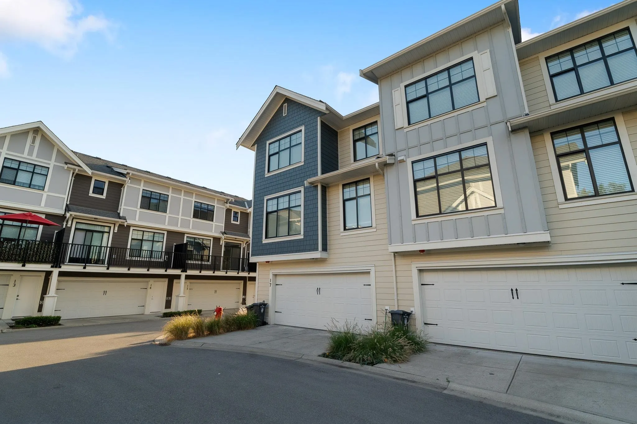 17 20327 72b Avenue