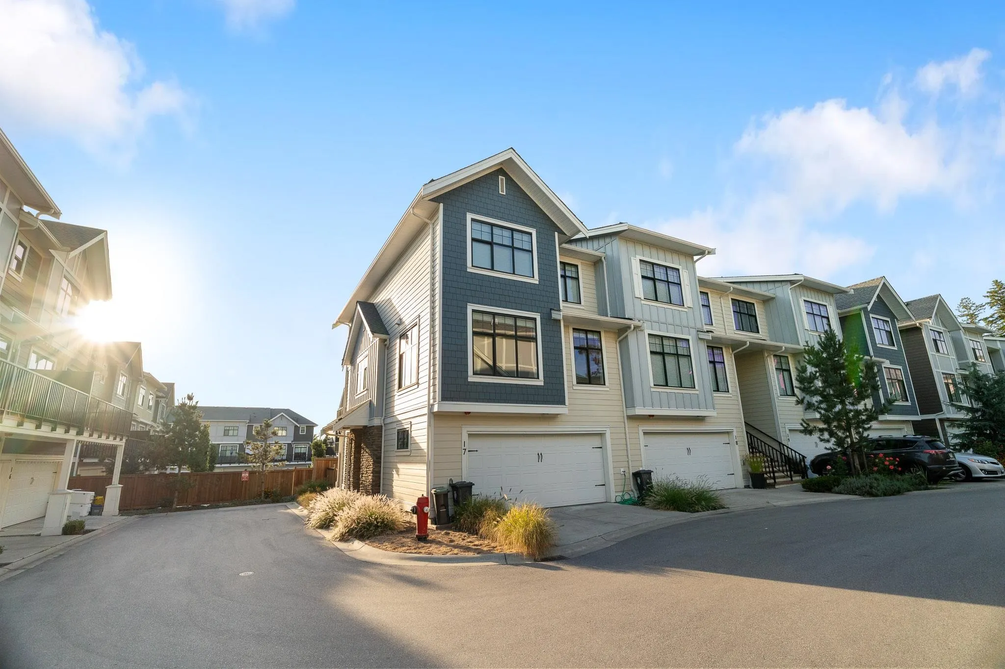 17 20327 72b Avenue