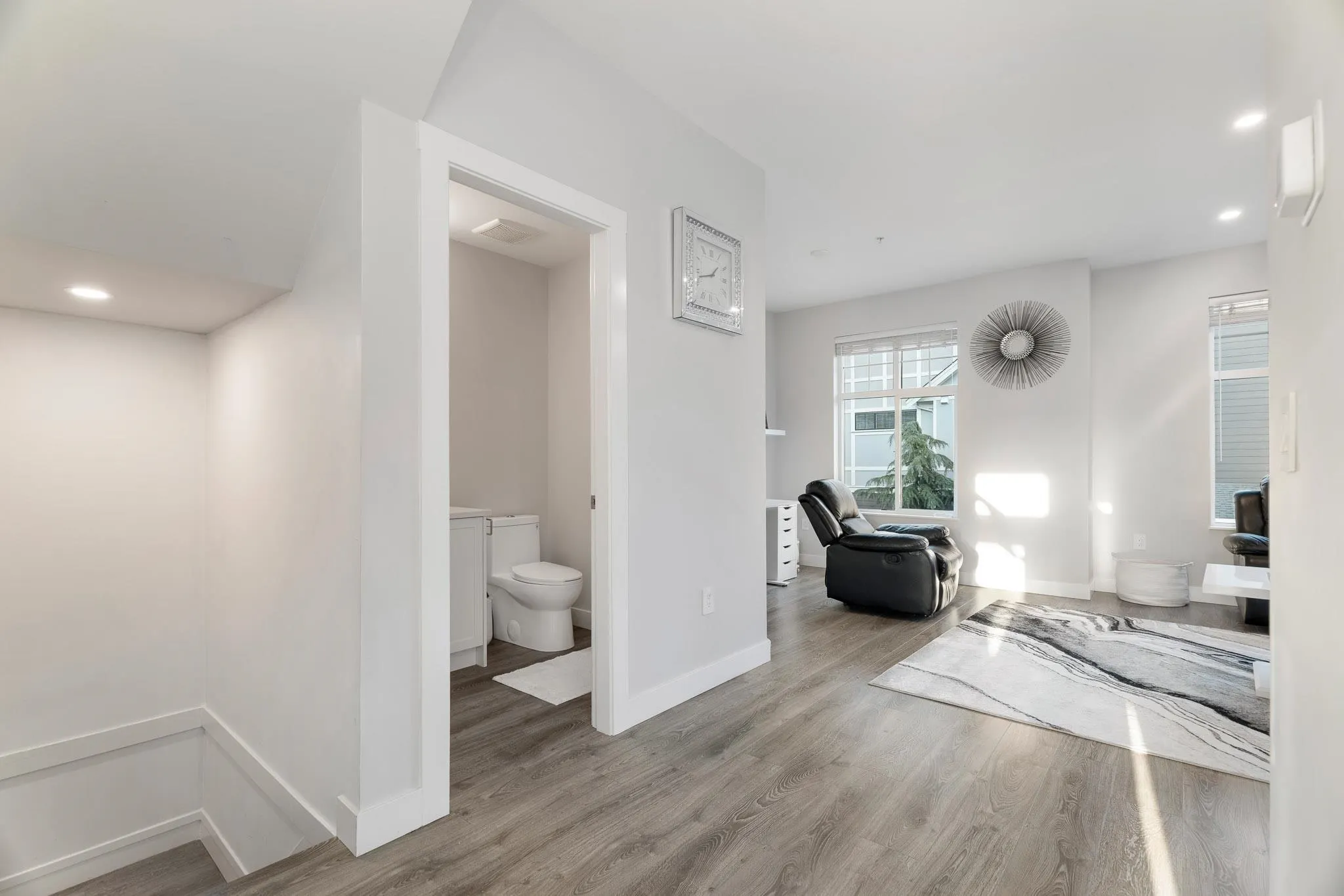 17 20327 72b Avenue
