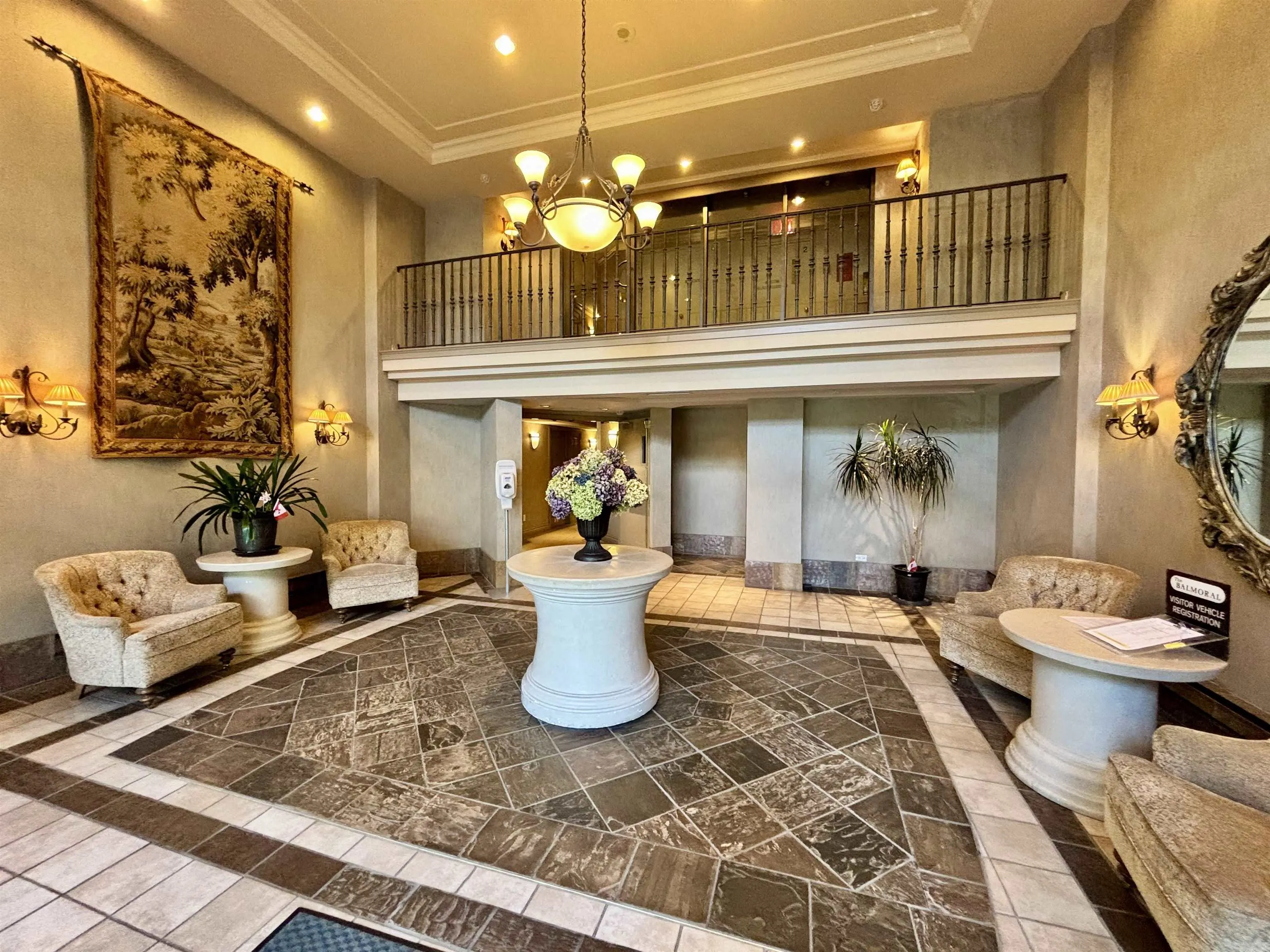 705 5615 Hampton Place