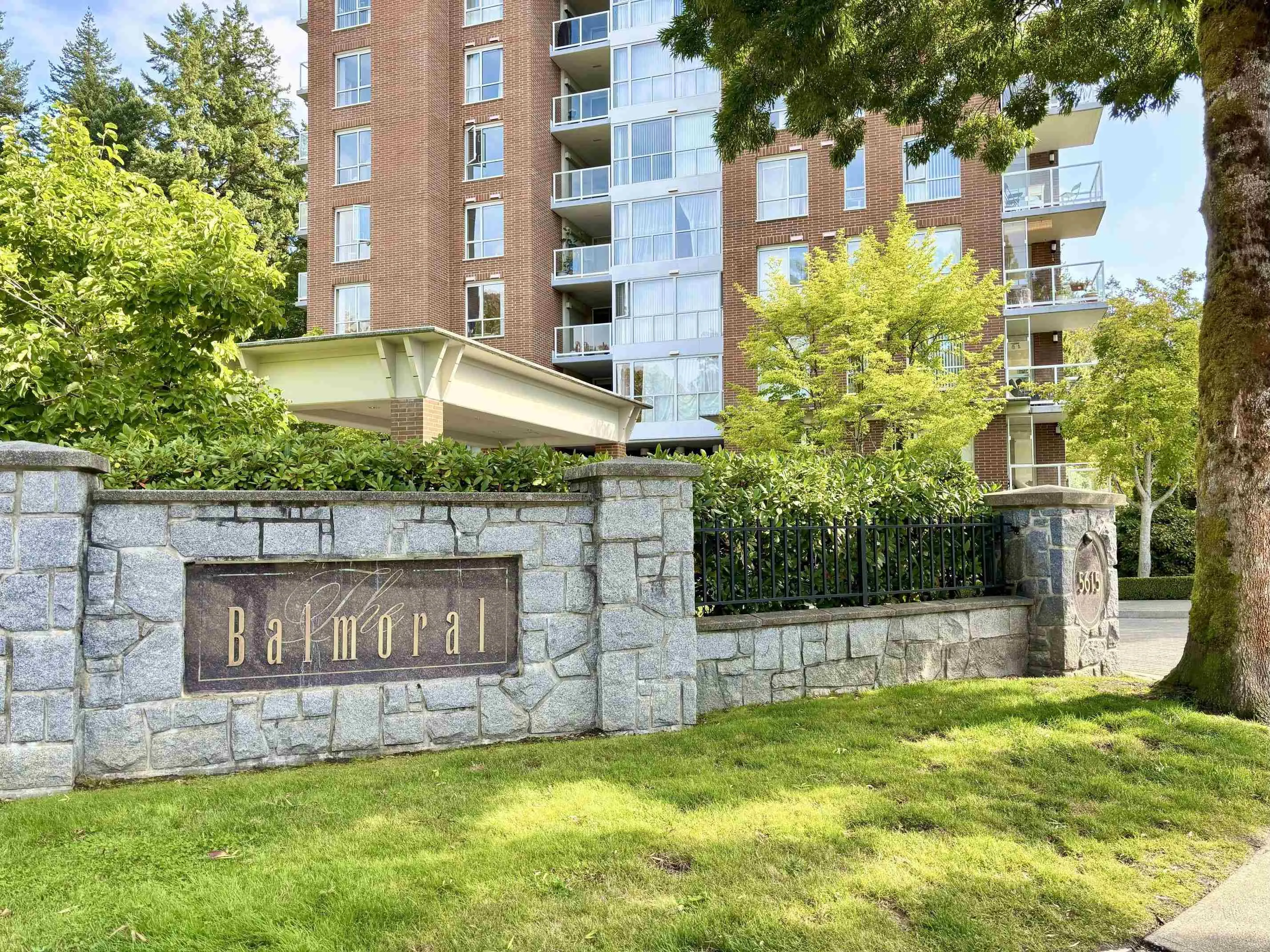 705 5615 Hampton Place