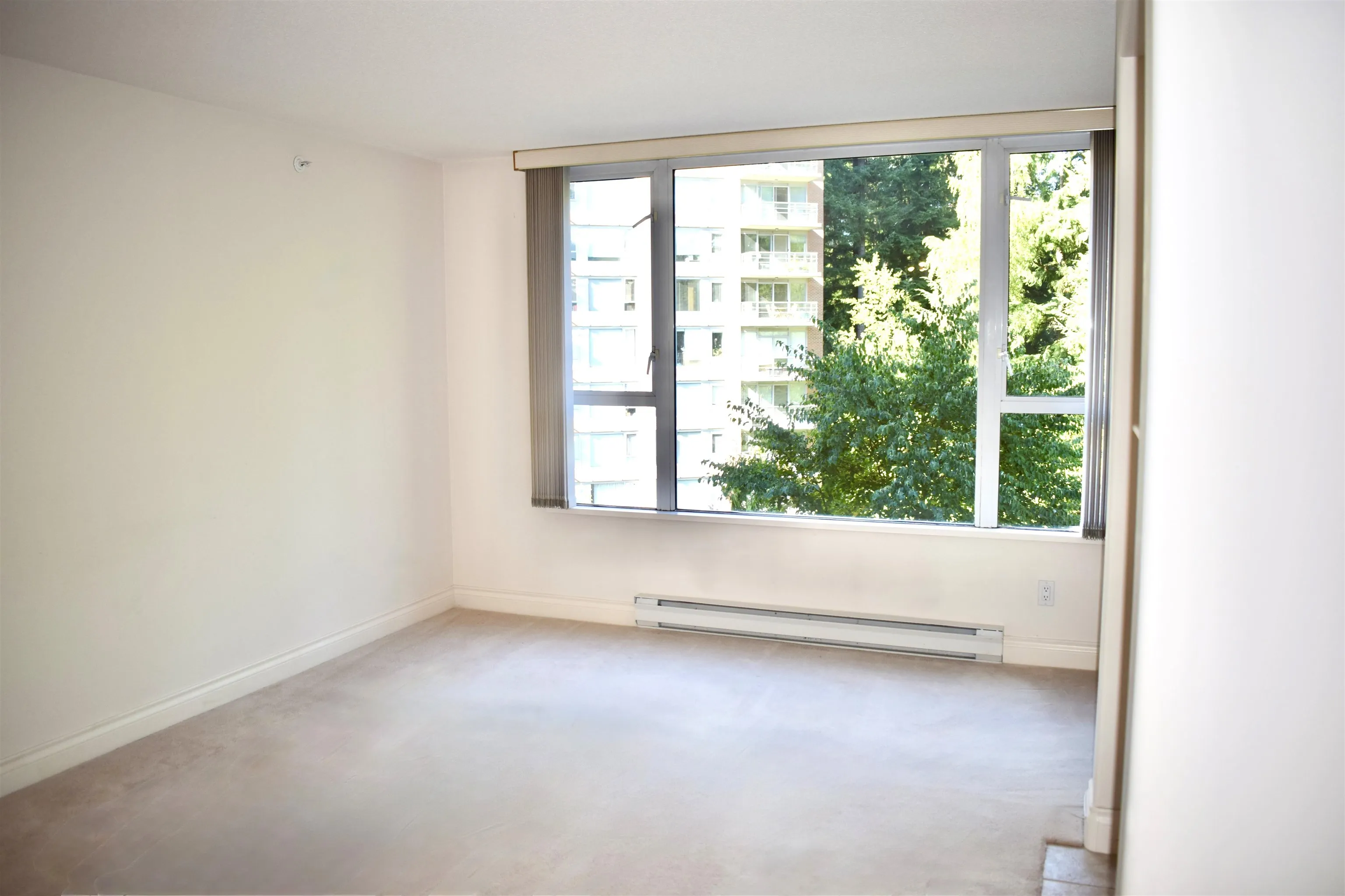 705 5615 Hampton Place