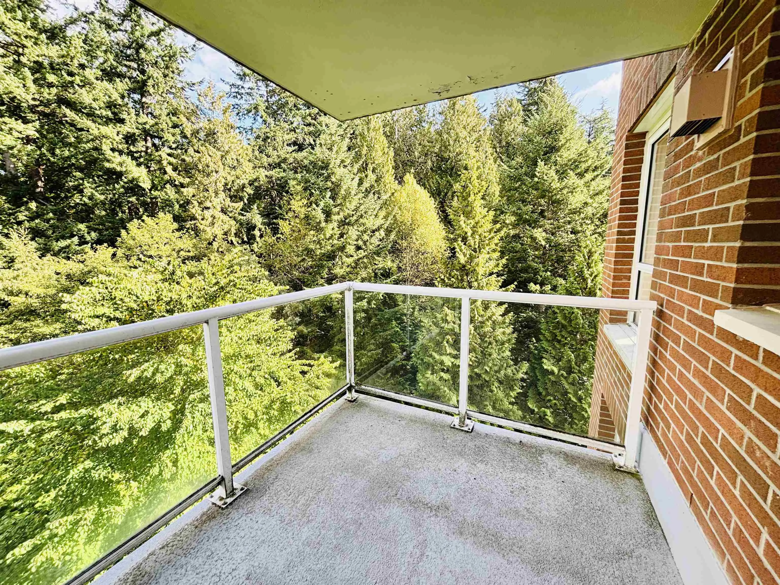 705 5615 Hampton Place