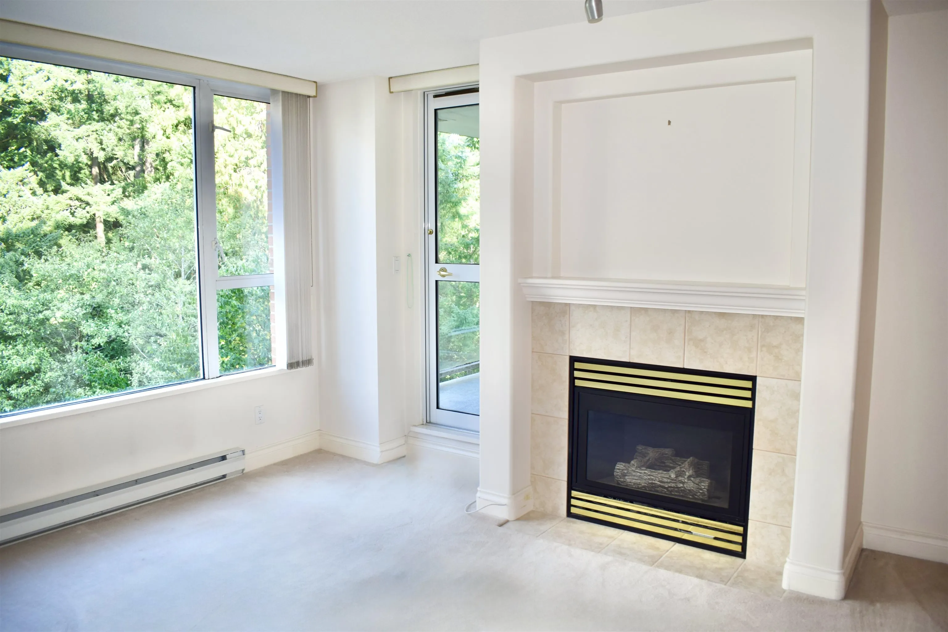 705 5615 Hampton Place