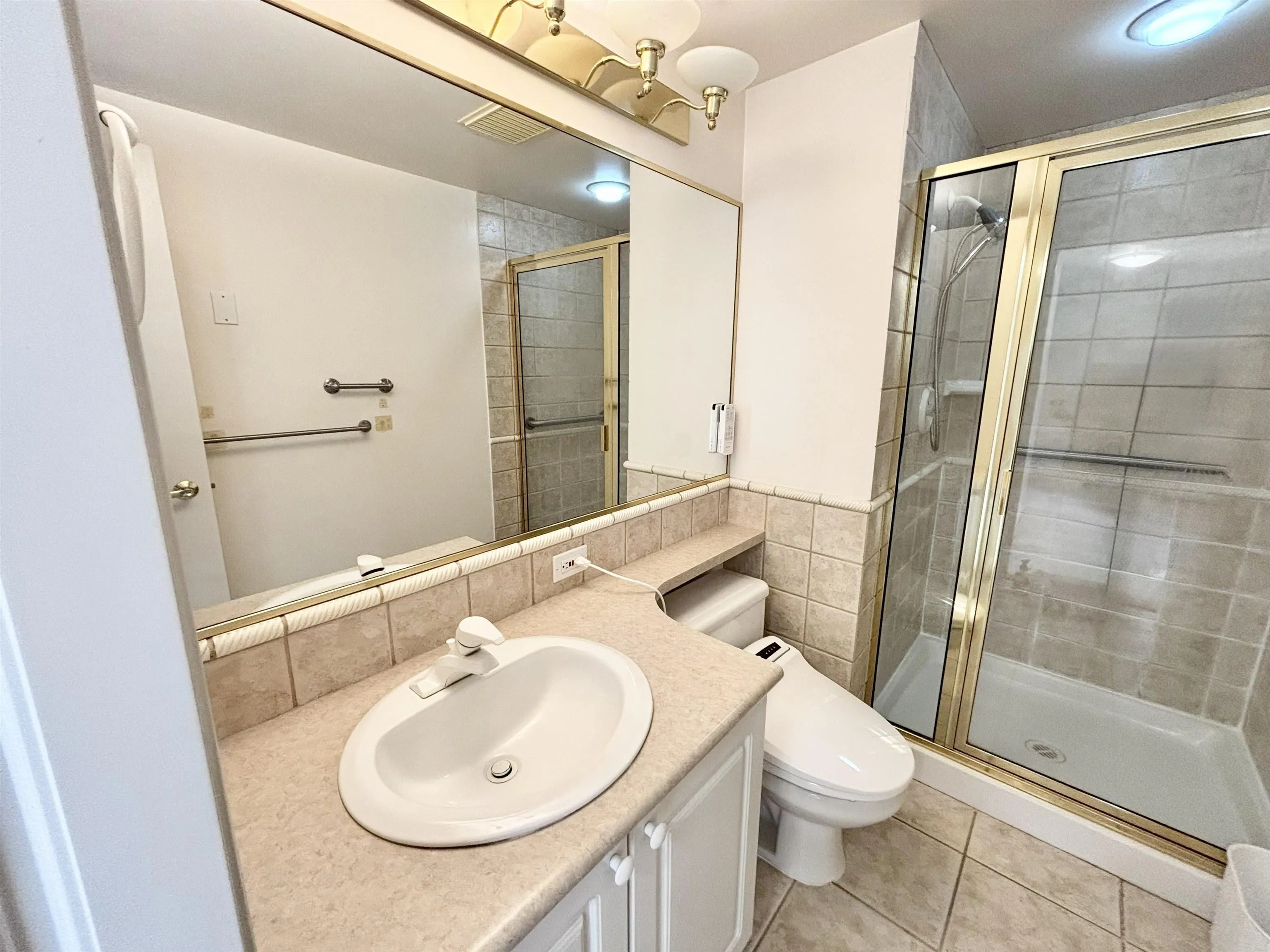 705 5615 Hampton Place