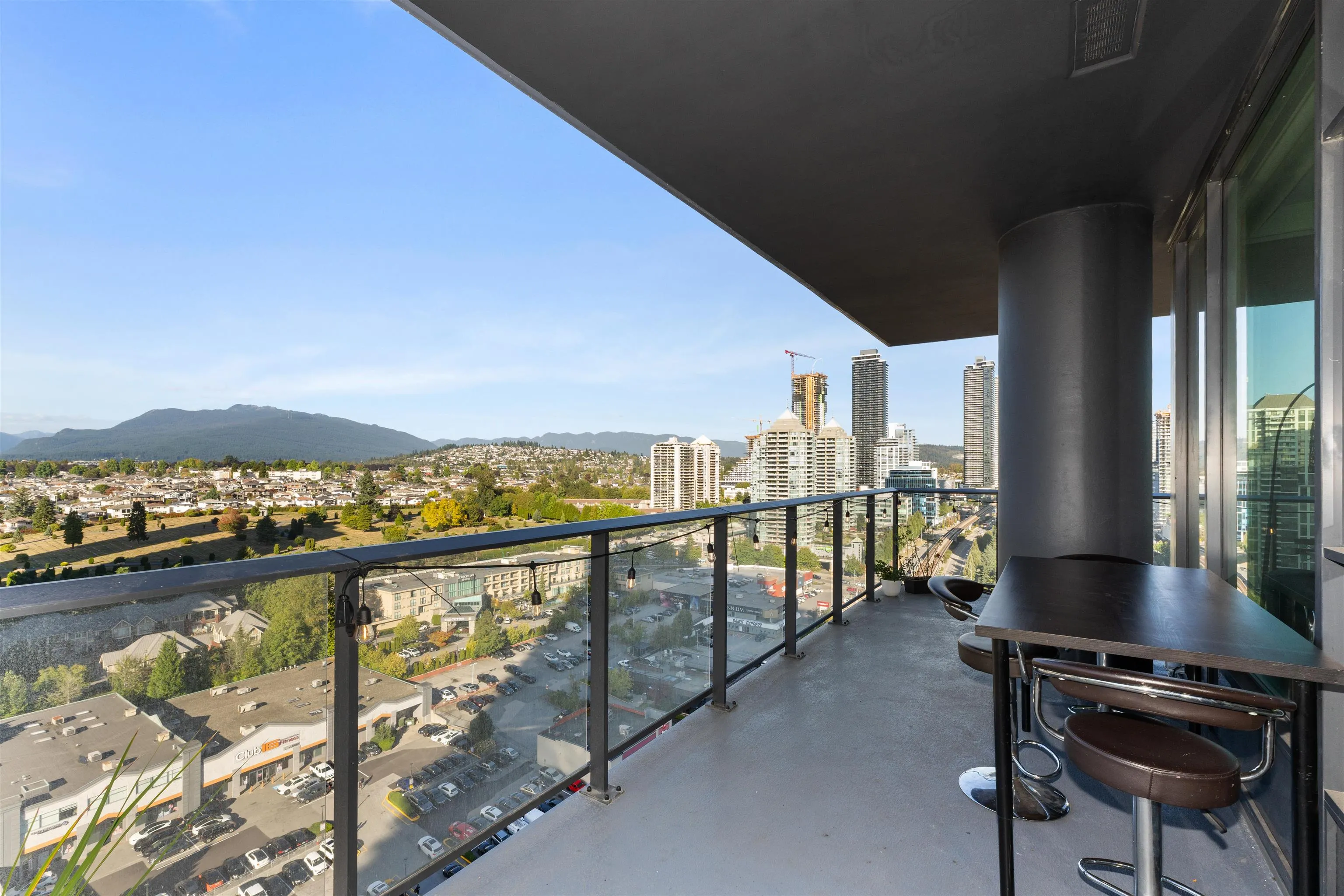 2107 4168 Lougheed Highway