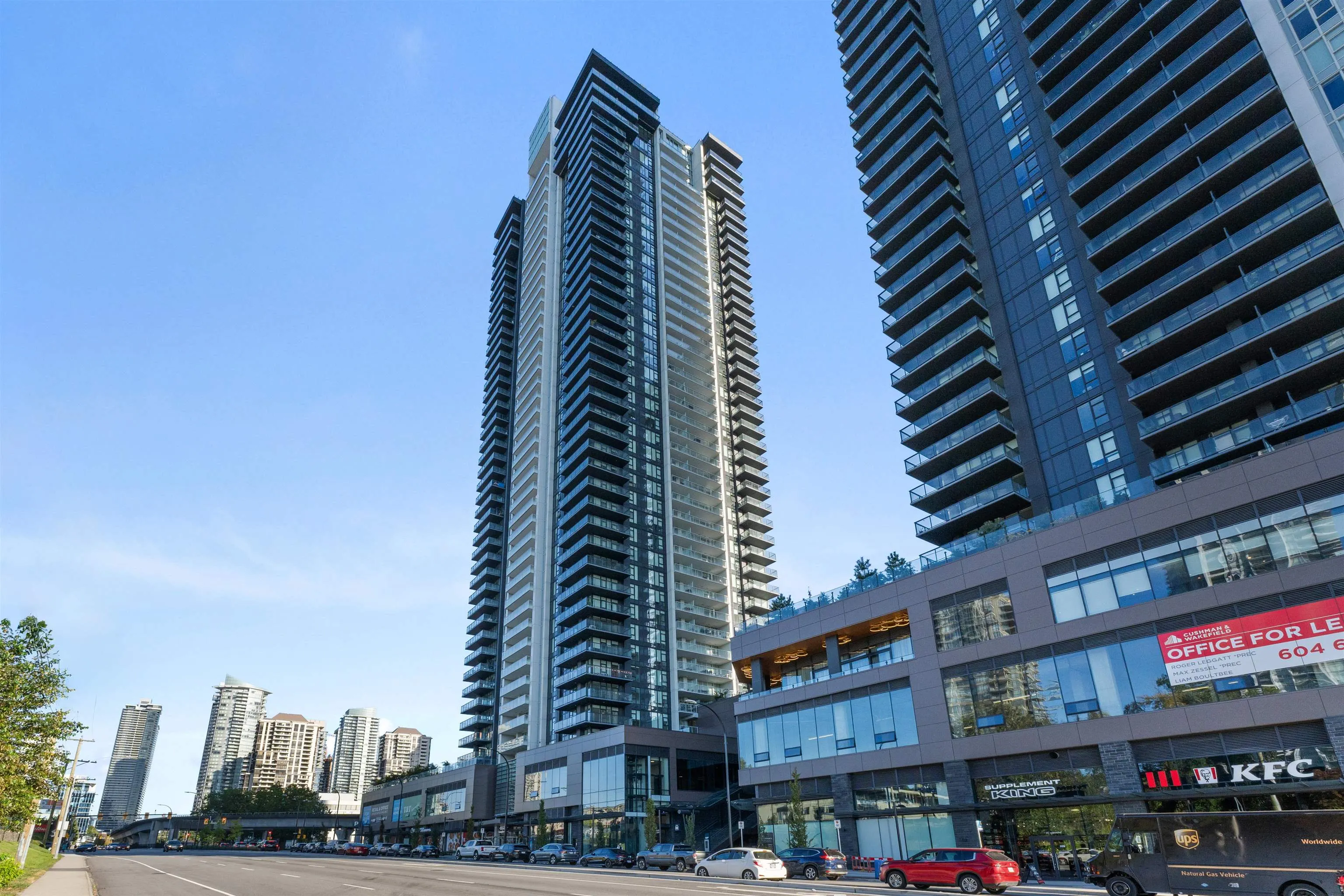 2107 4168 Lougheed Highway