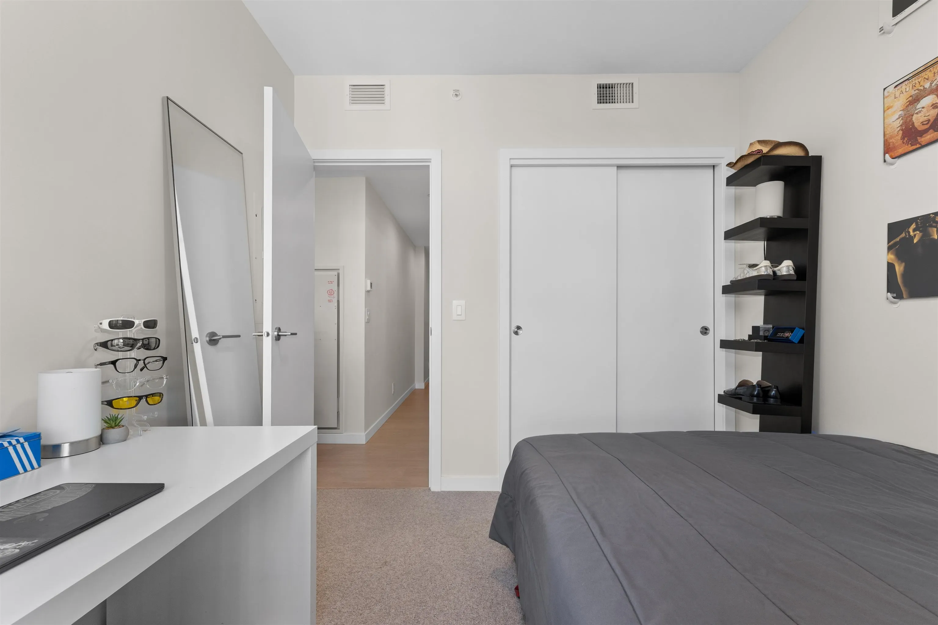 2107 4168 Lougheed Highway