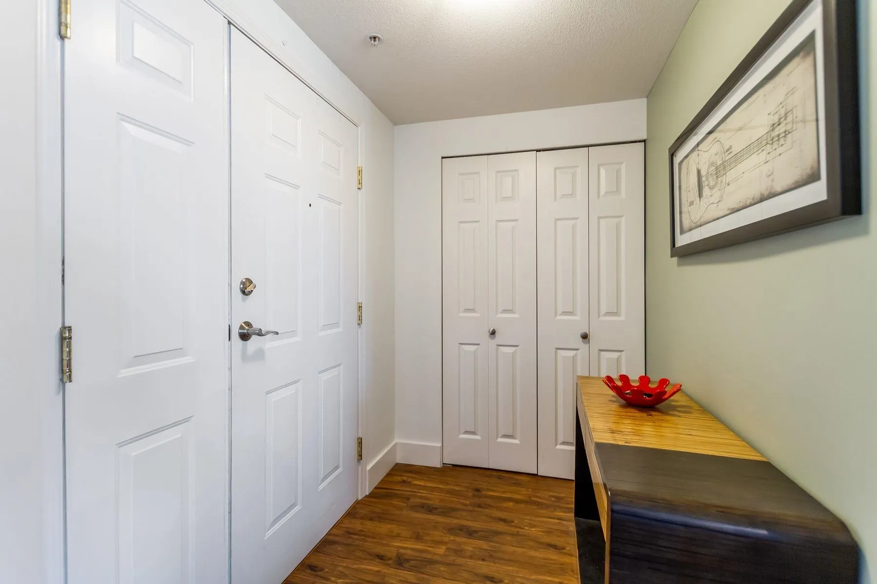 302 3608 Deercrest Drive