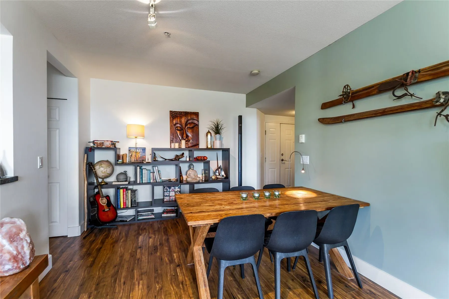 302 3608 Deercrest Drive