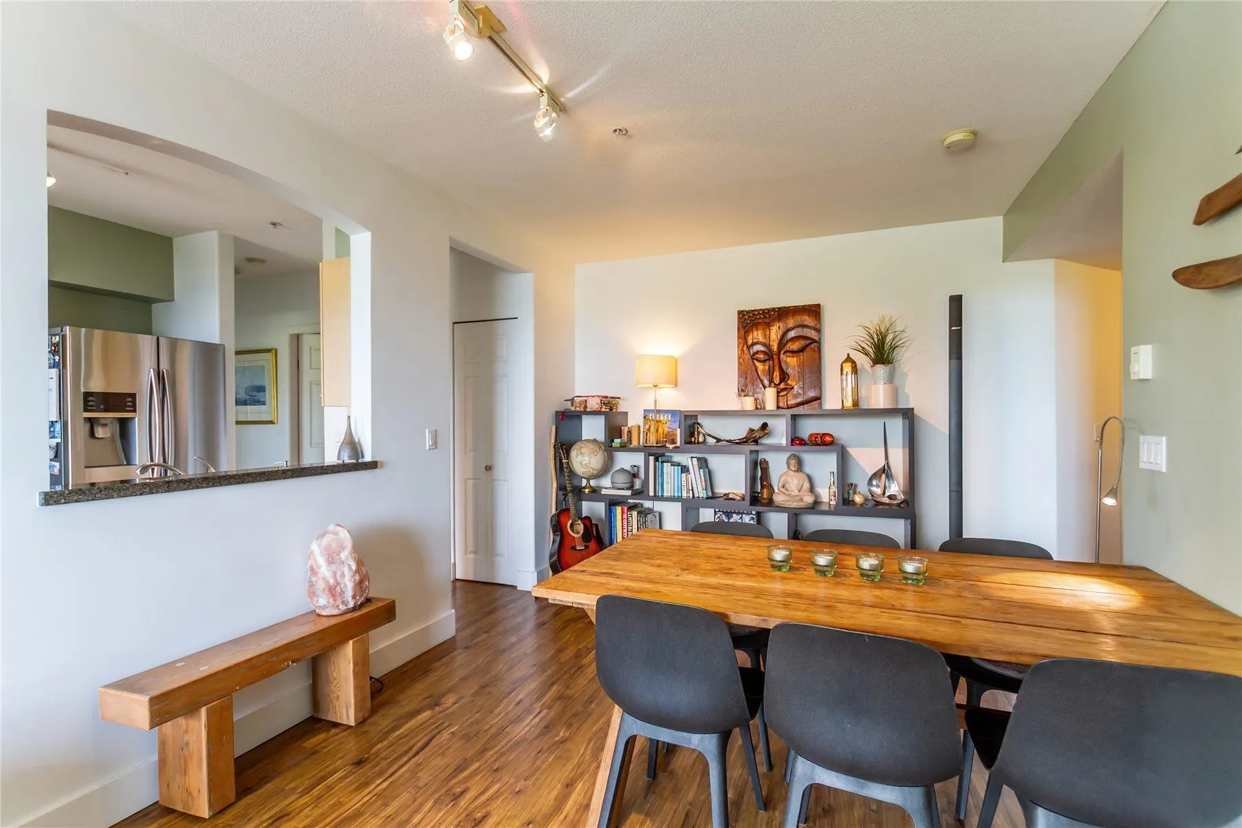 302 3608 Deercrest Drive