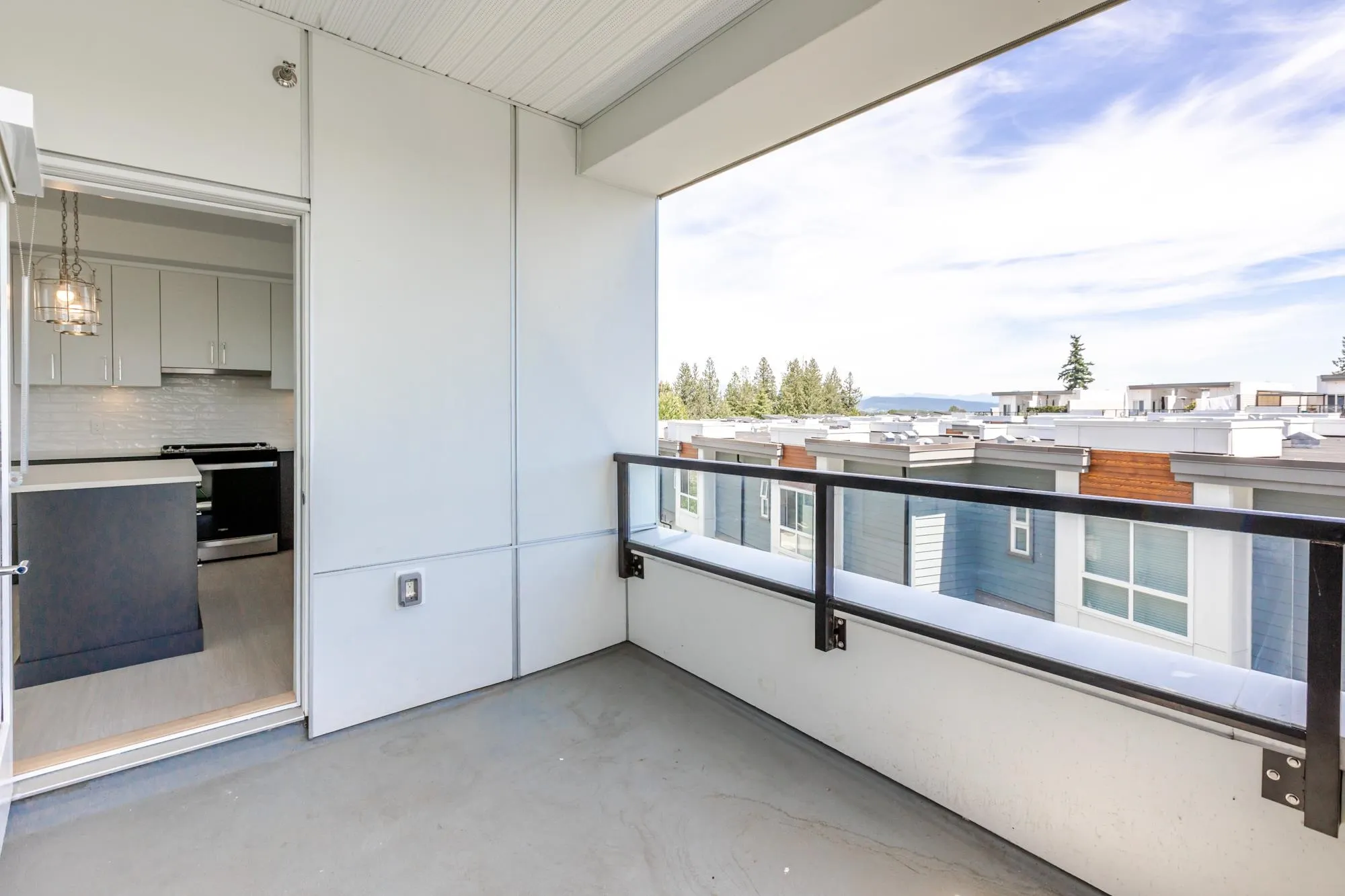B403 20834 80 Avenue