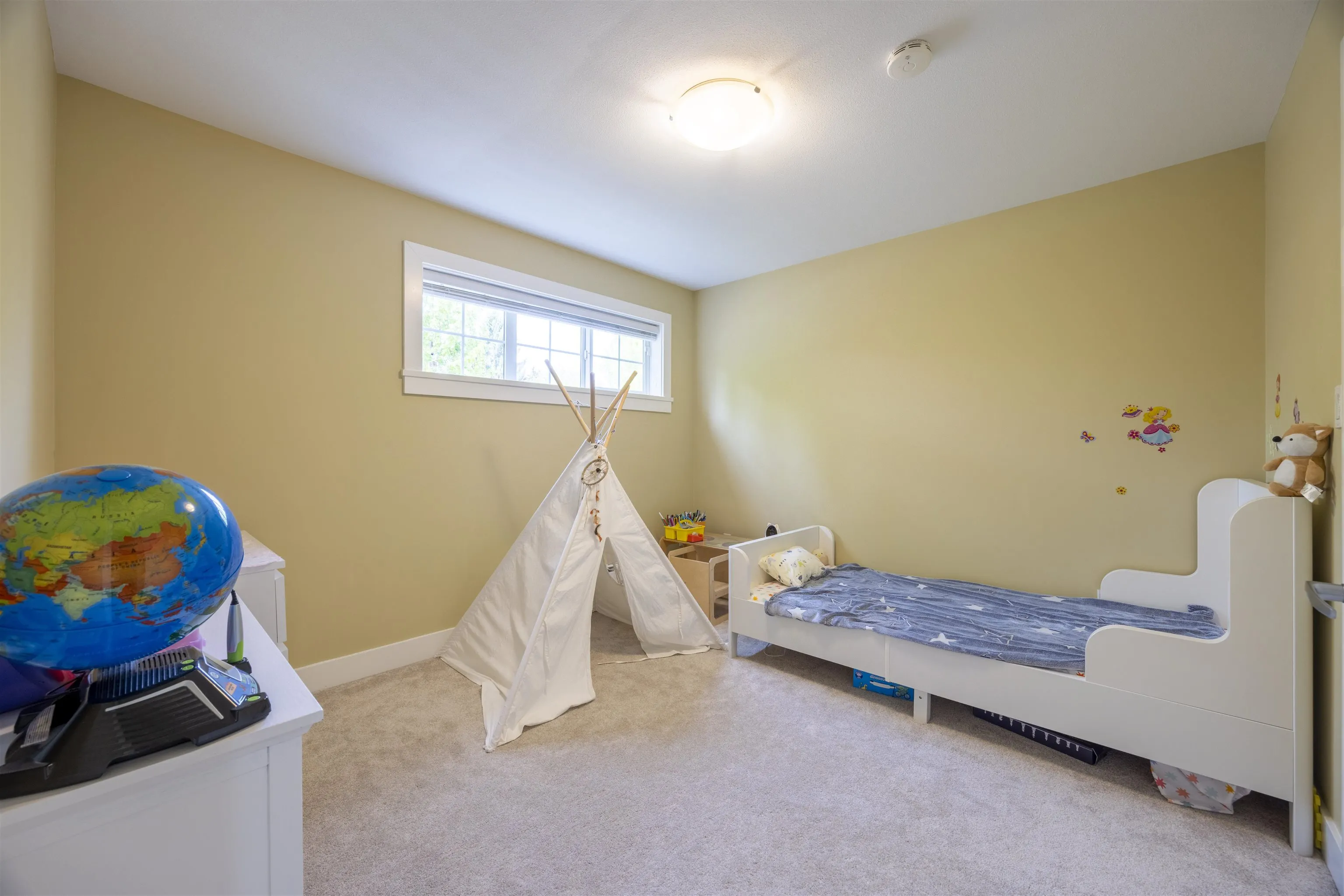 32 22977 116 Avenue