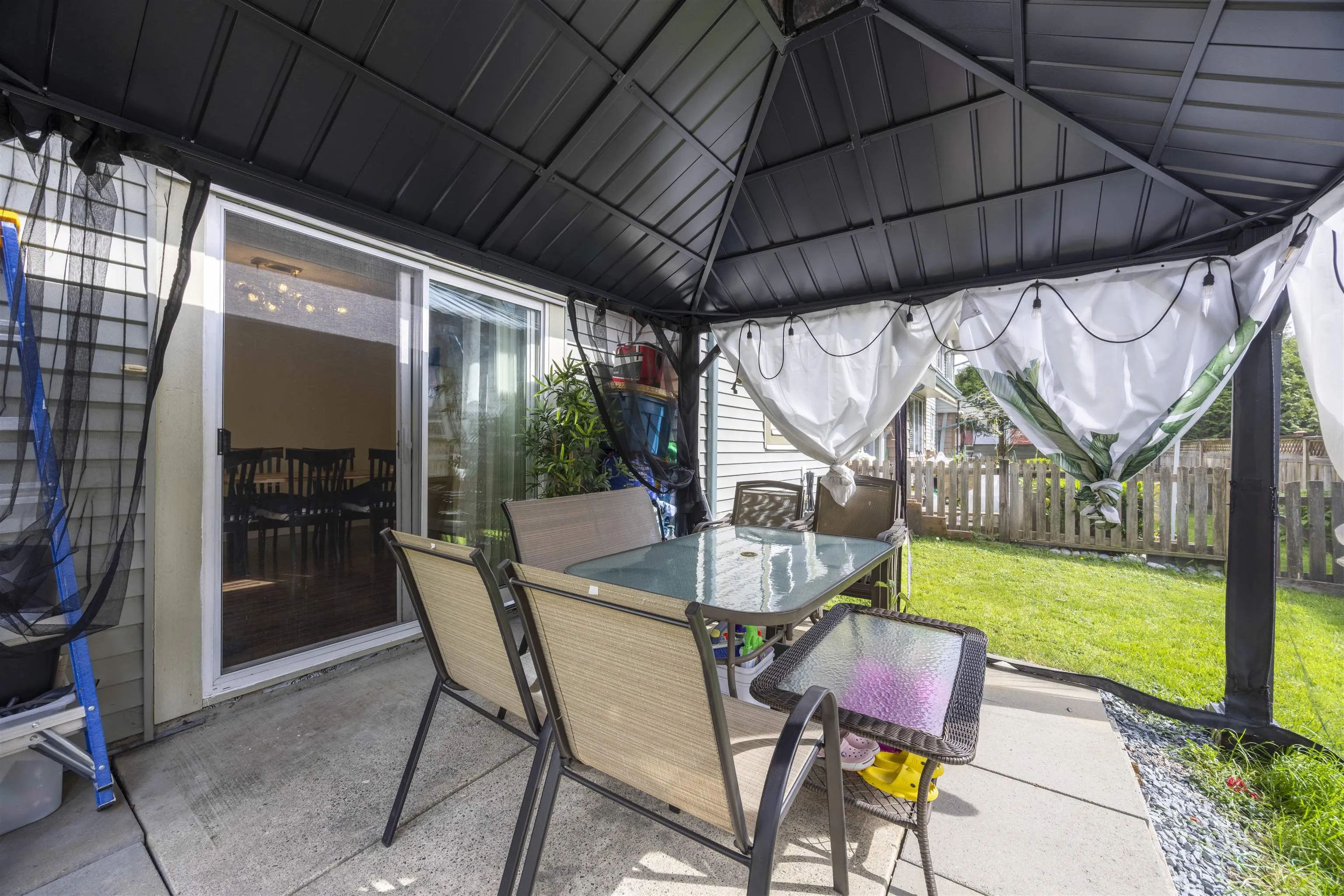 32 22977 116 Avenue