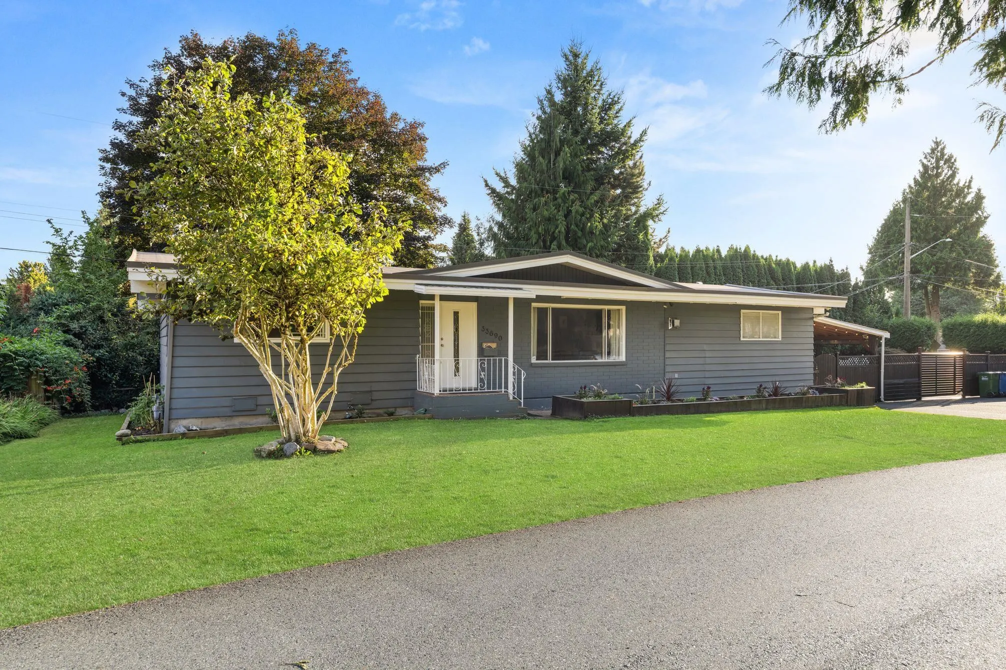 33690 Beechwood Drive