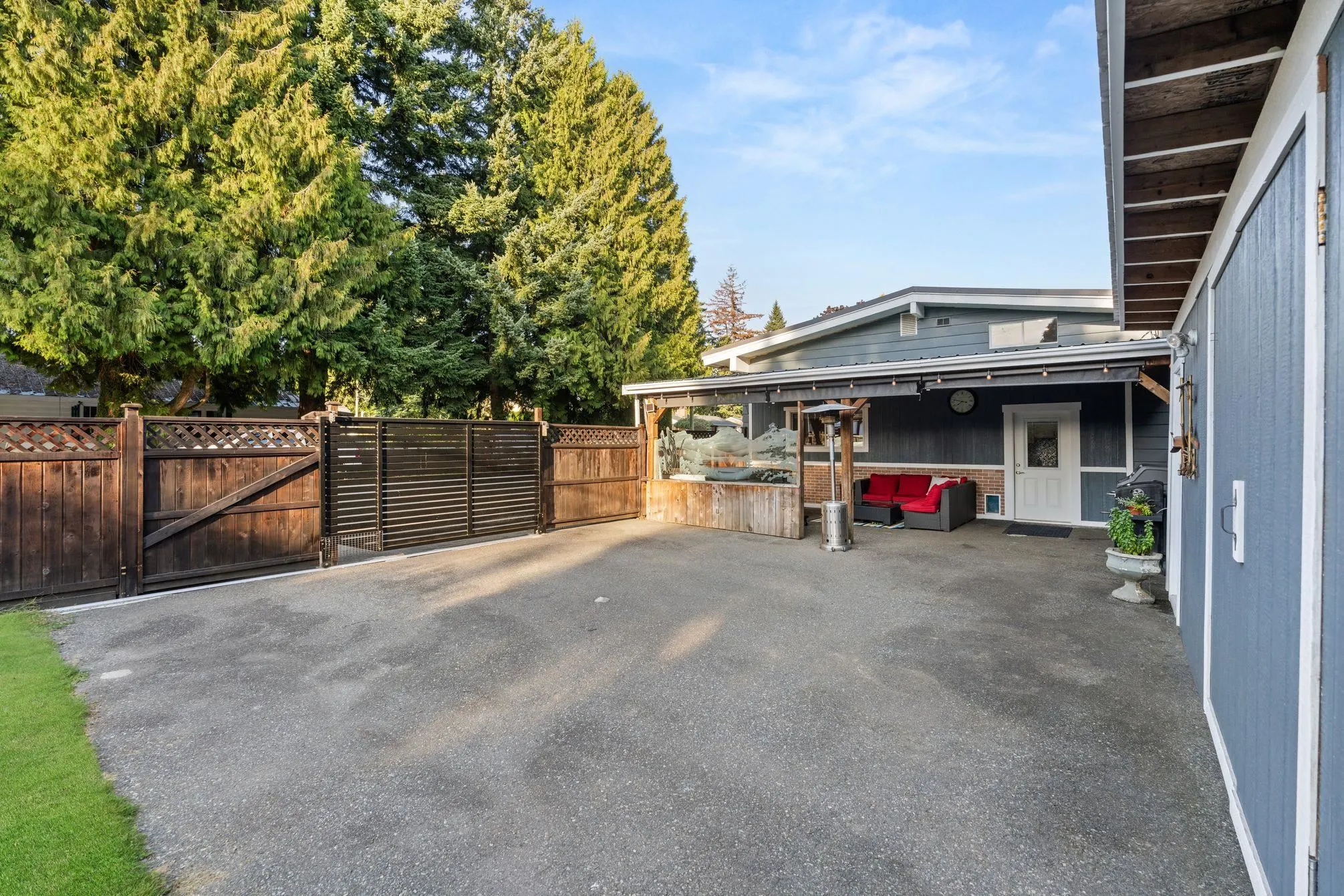 33690 Beechwood Drive