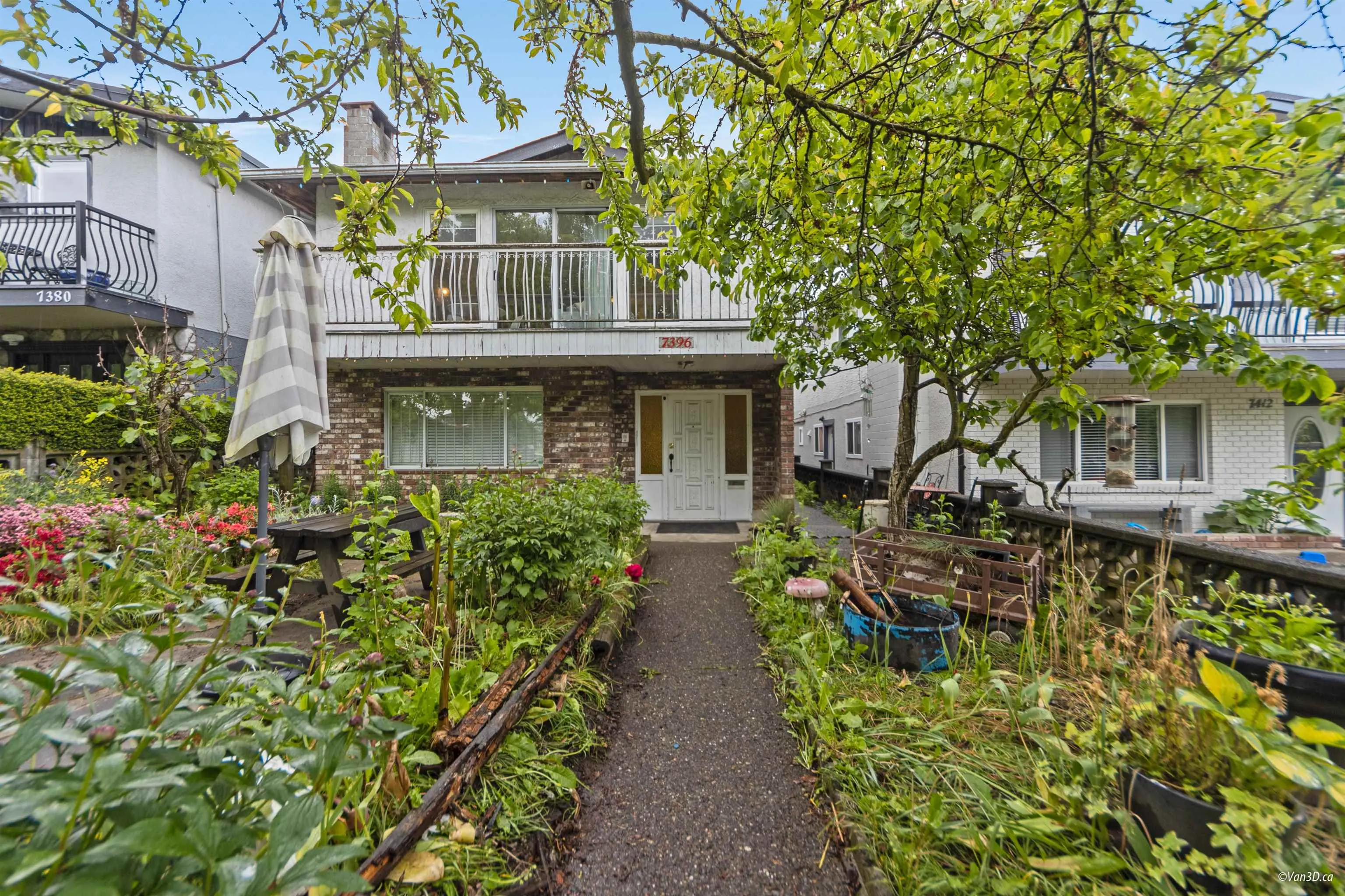 7396 Sherbrooke Street