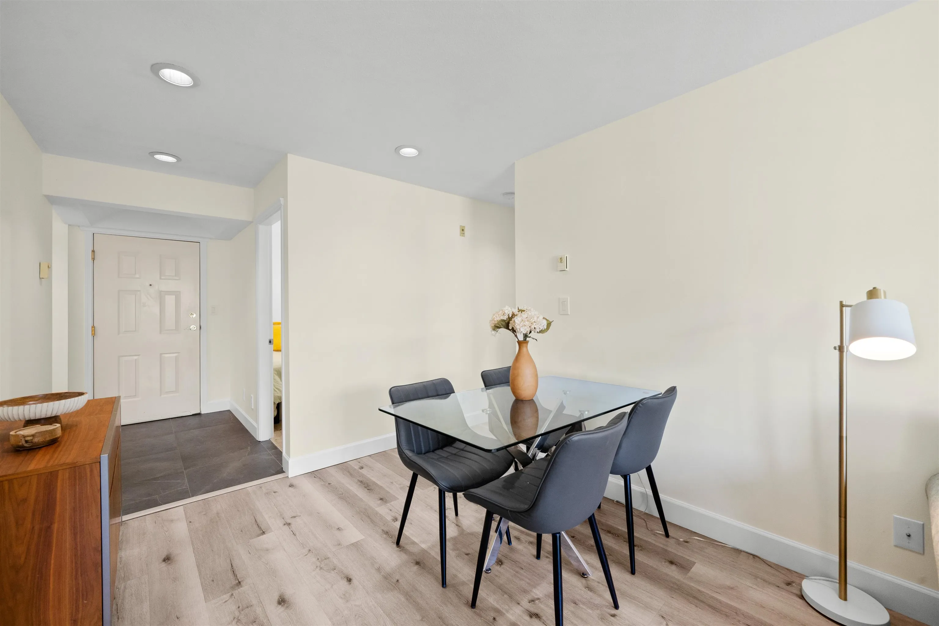 1528 Bowser Avenue