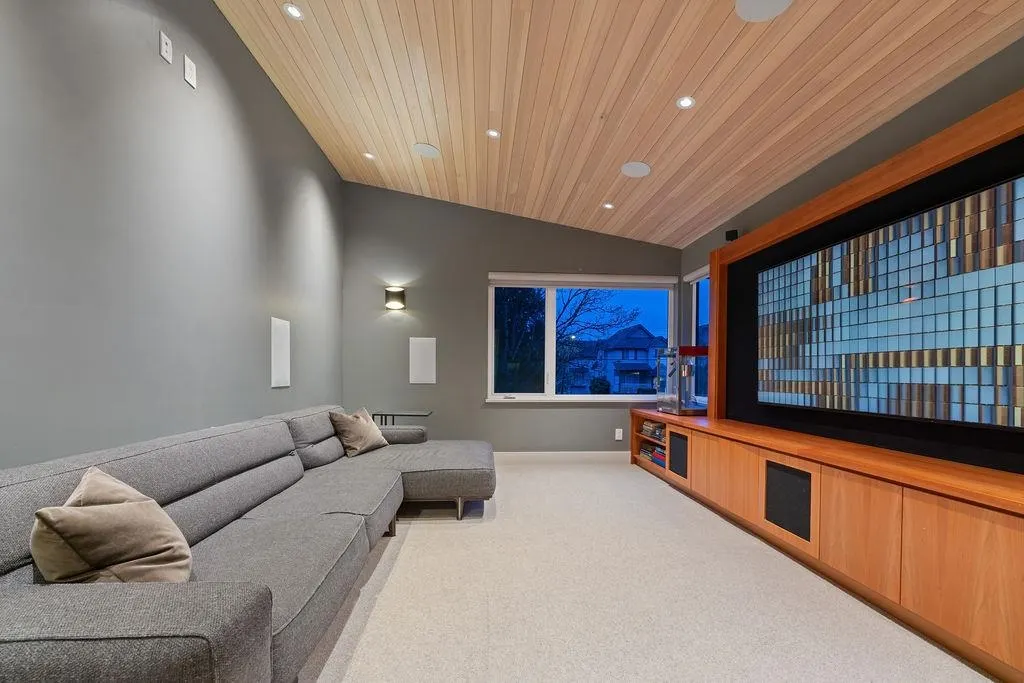 11711 Yoshida Court