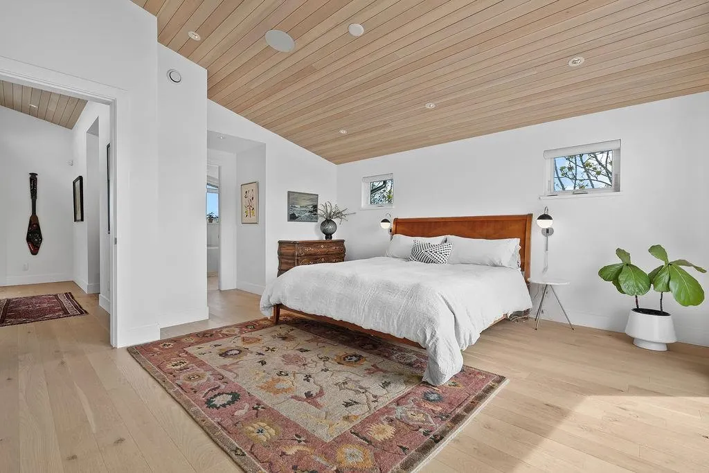 11711 Yoshida Court