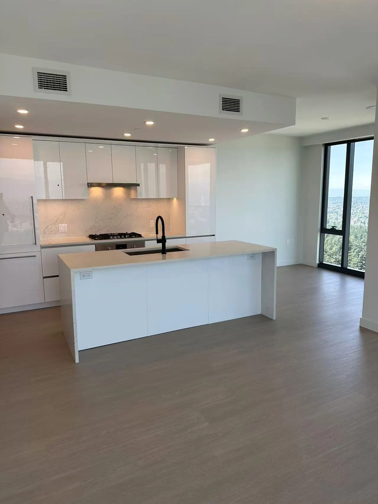 3807 5987 Wilson Avenue