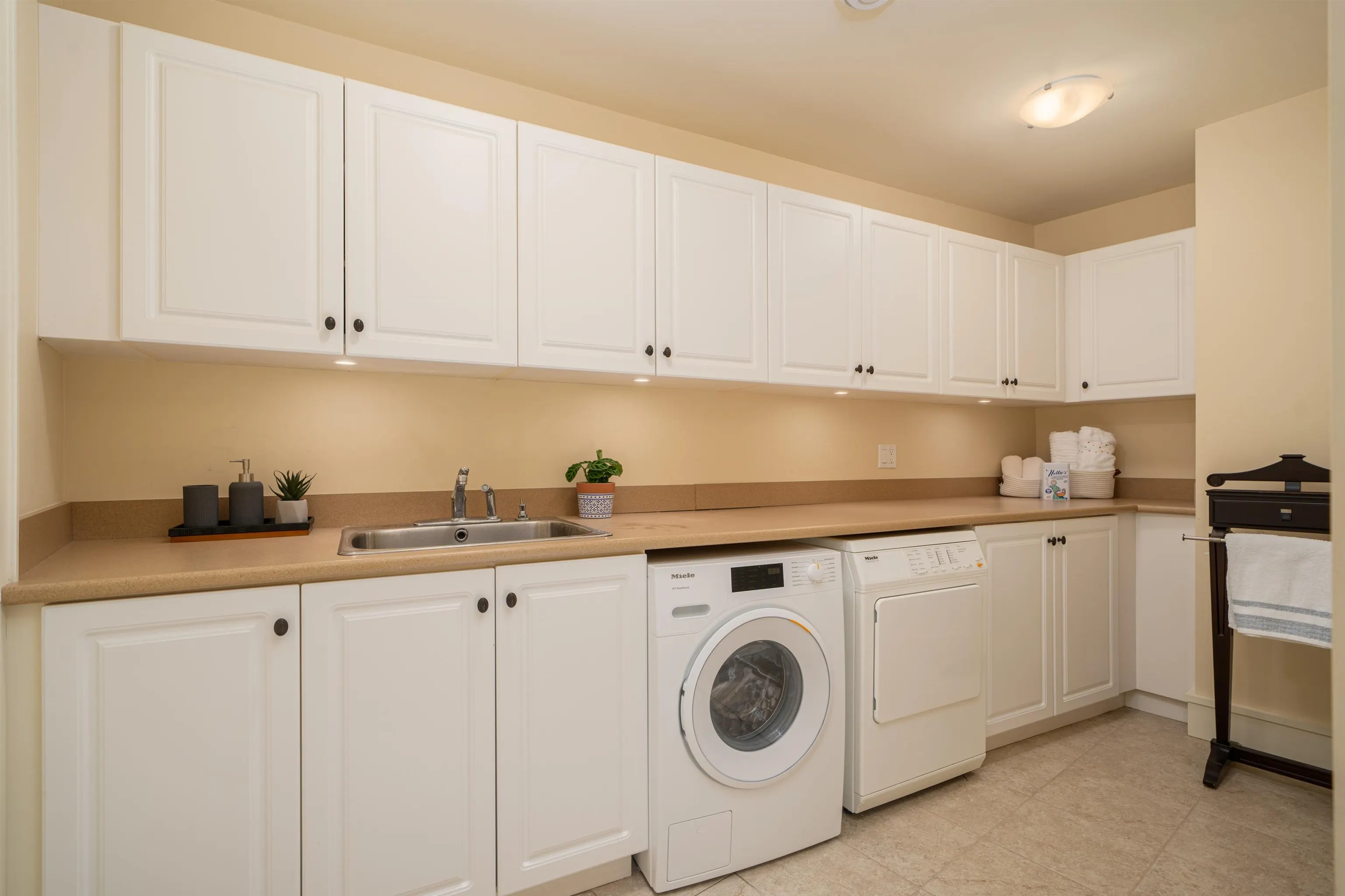 2356 Kadlec Court