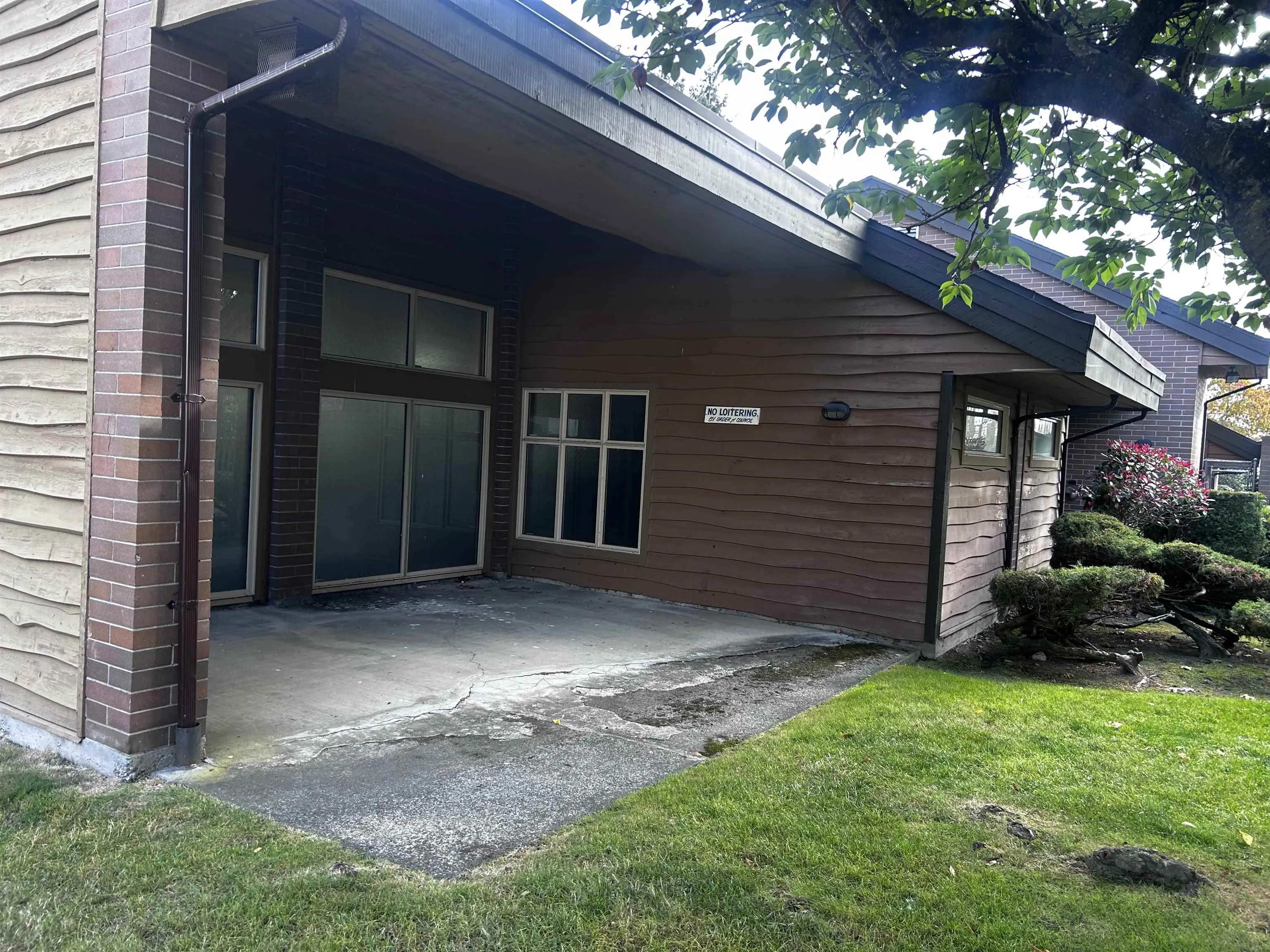 212 9151 No. 5 Road