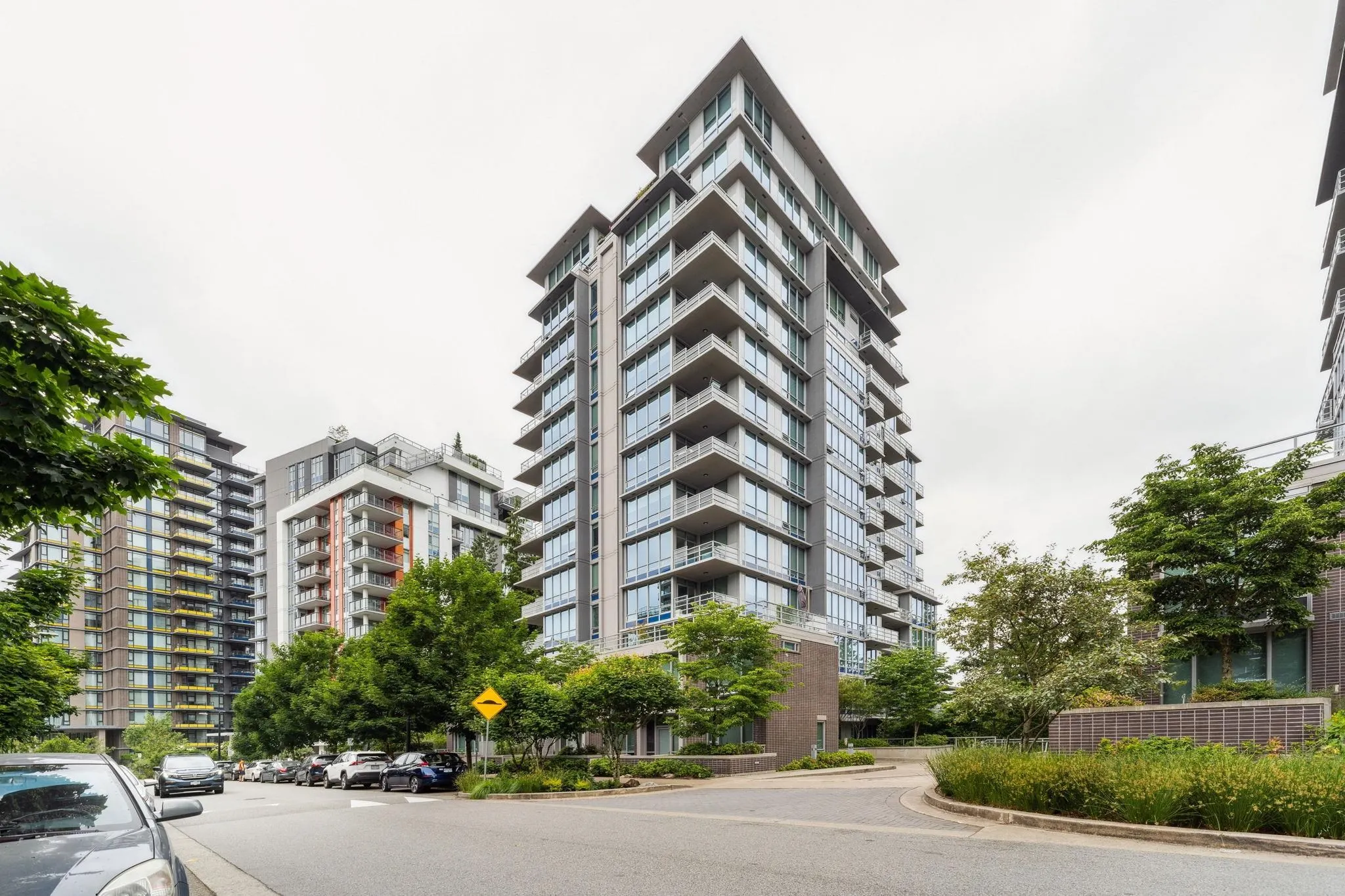 002 9060 University Crescent