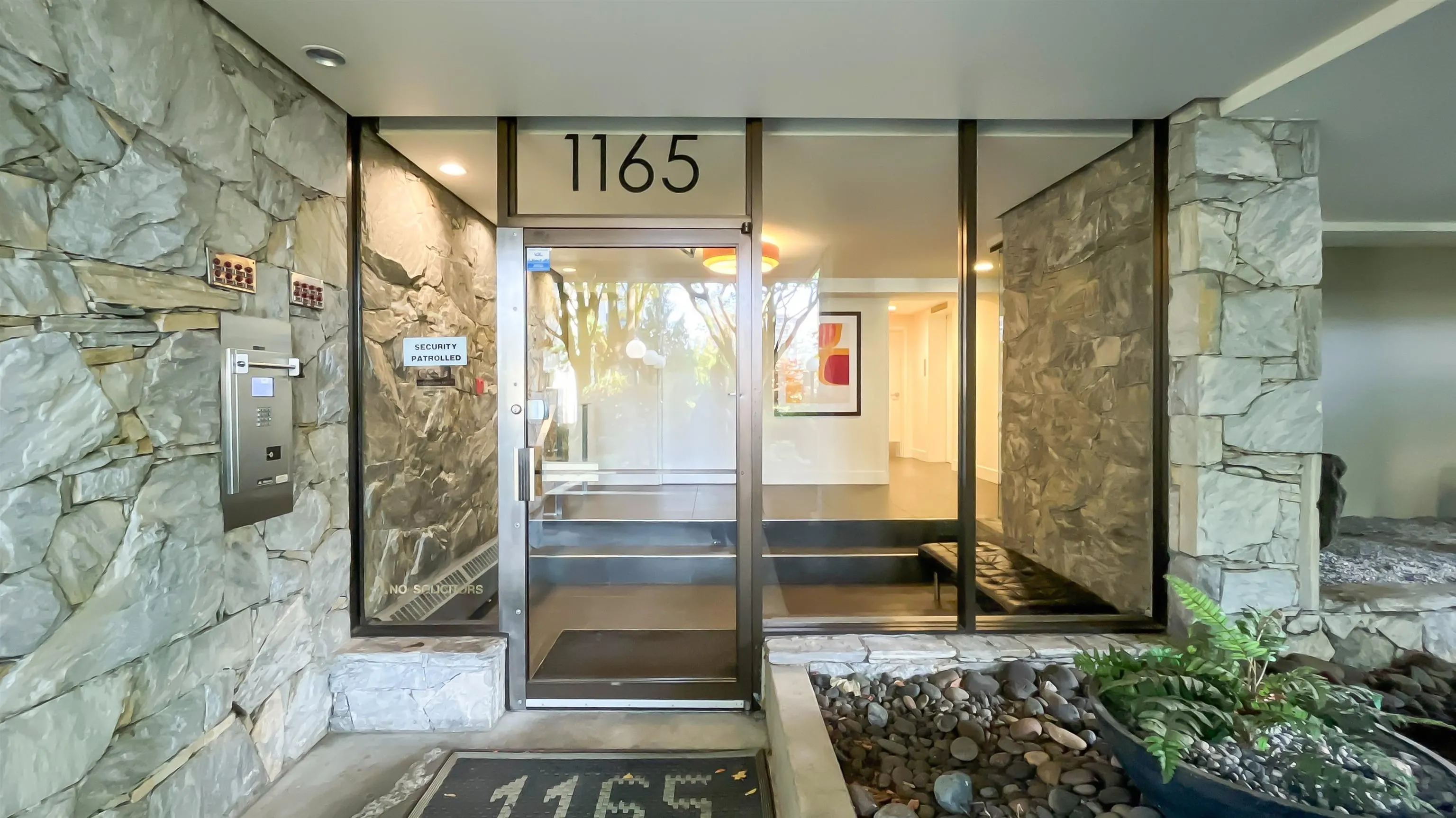 602 1165 Burnaby Street