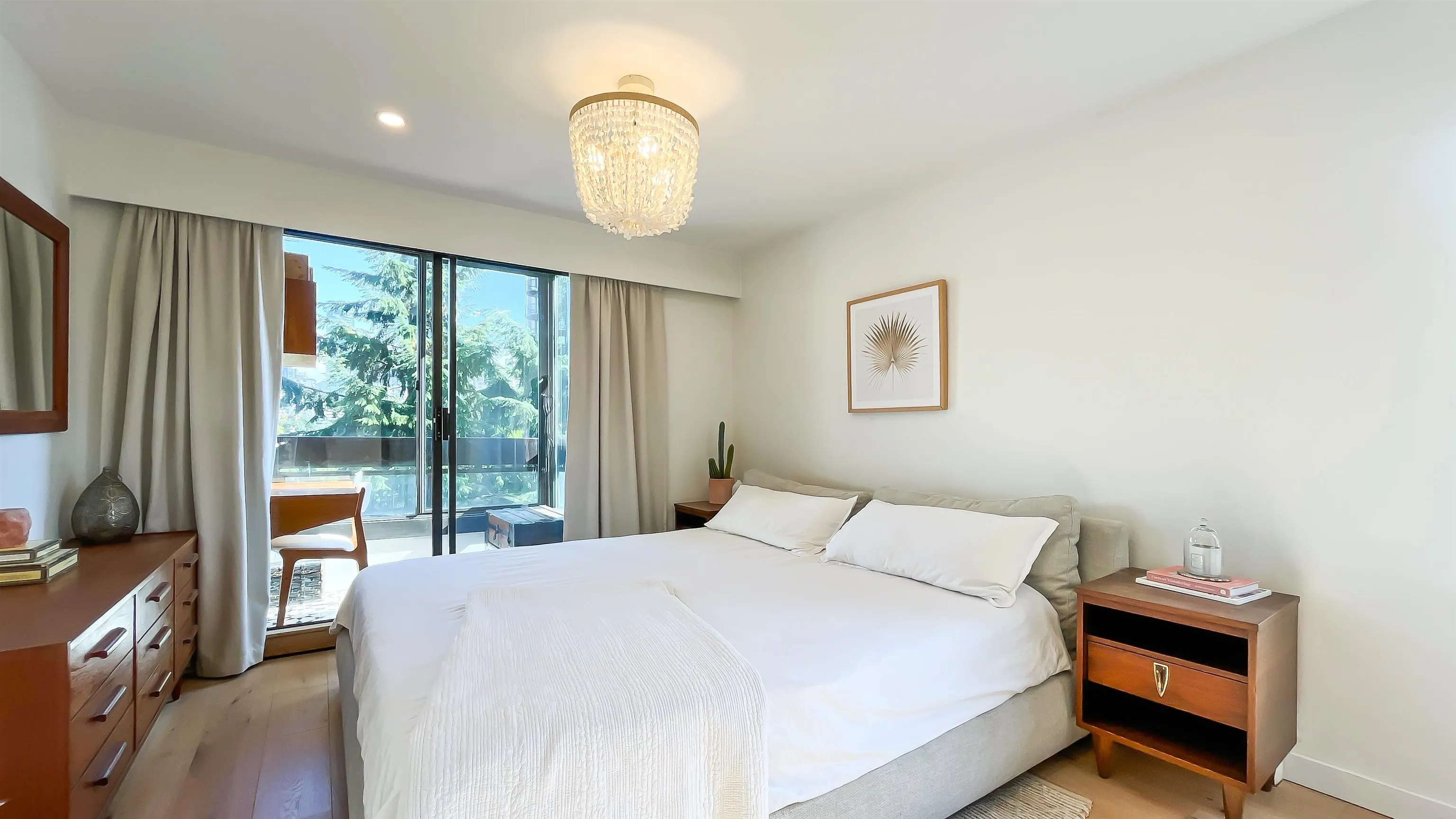 602 1165 Burnaby Street
