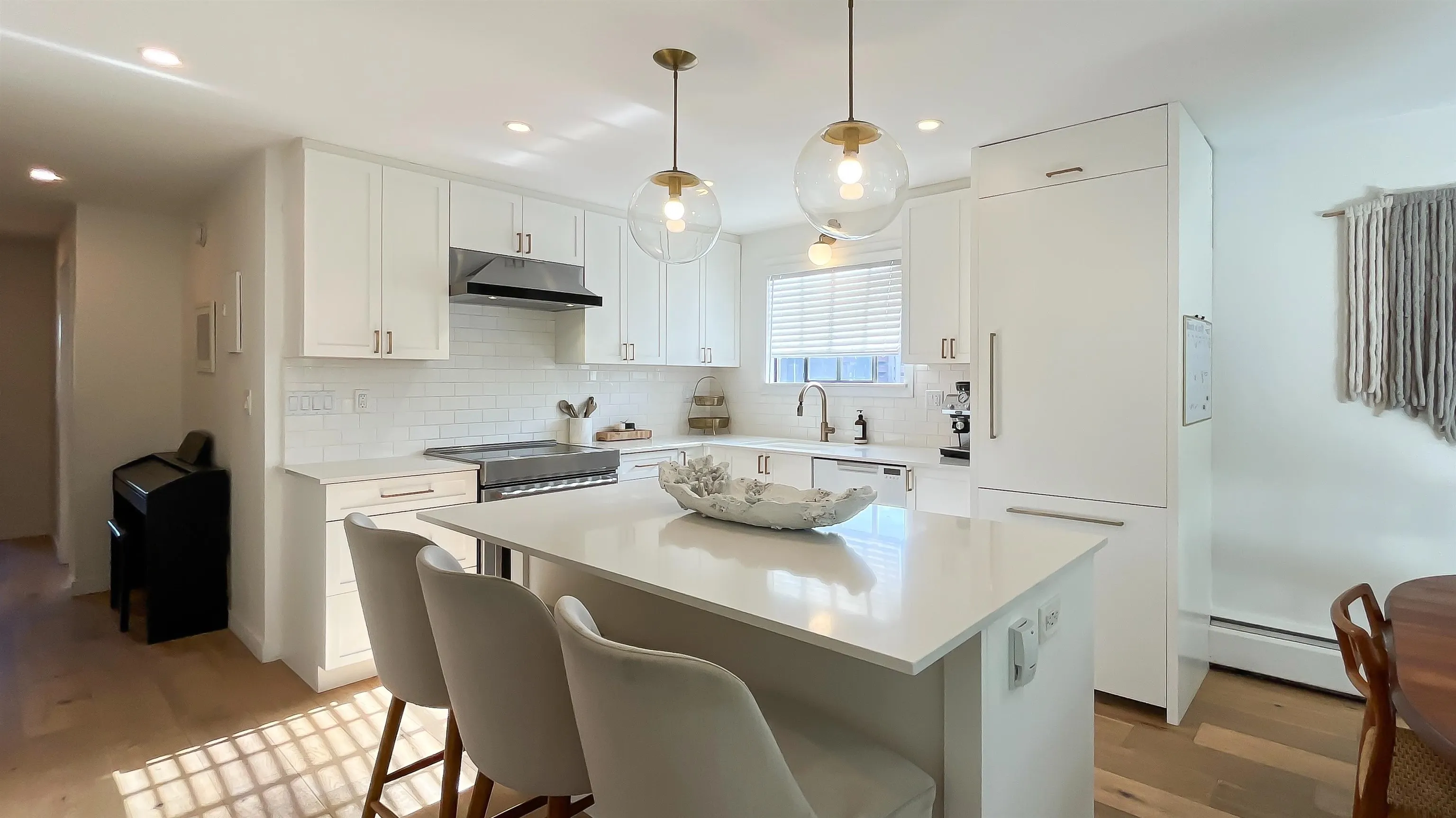 602 1165 Burnaby Street