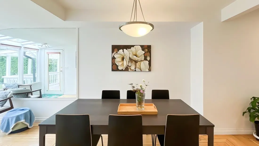 316 W Queens Road