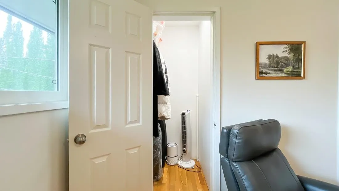 316 W Queens Road