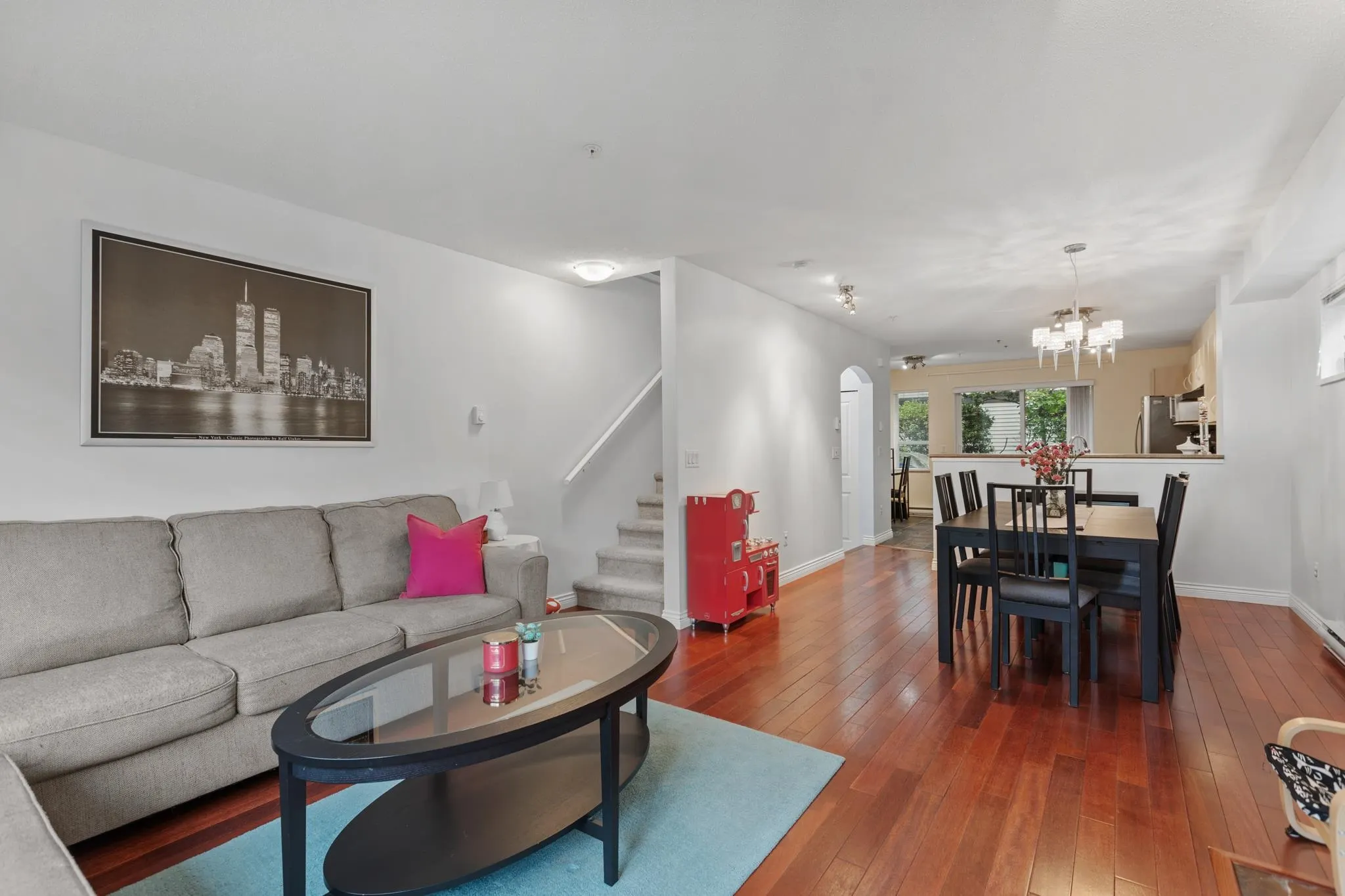 86 6747 203 Street
