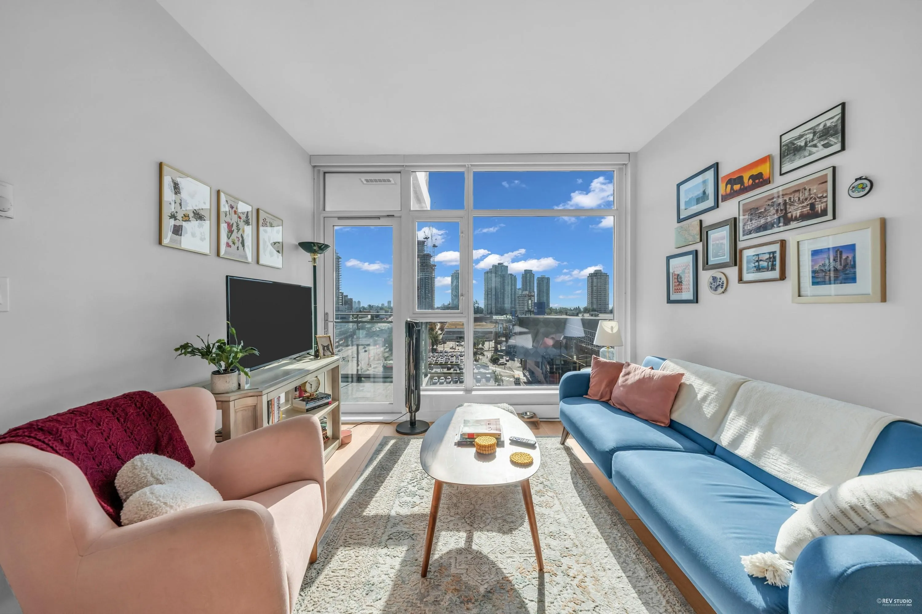 1108 4688 Kingsway