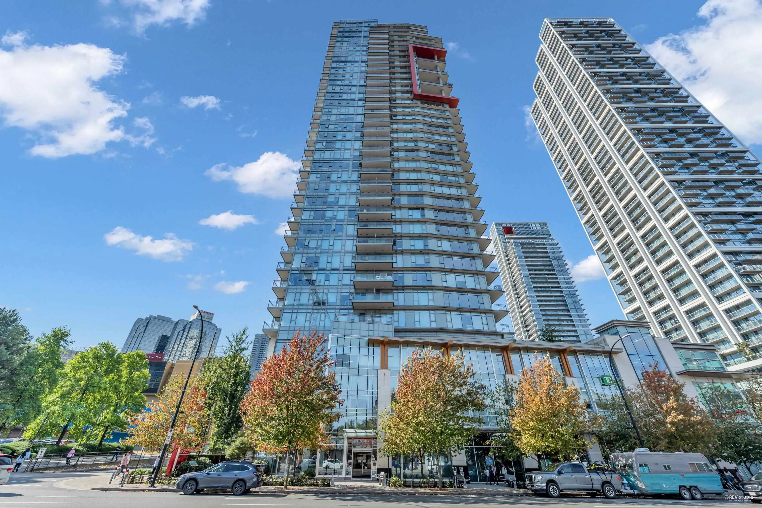 1108 4688 Kingsway
