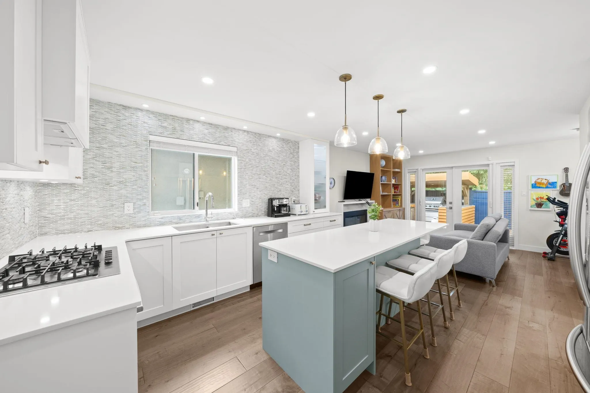 860 Ruckle Court