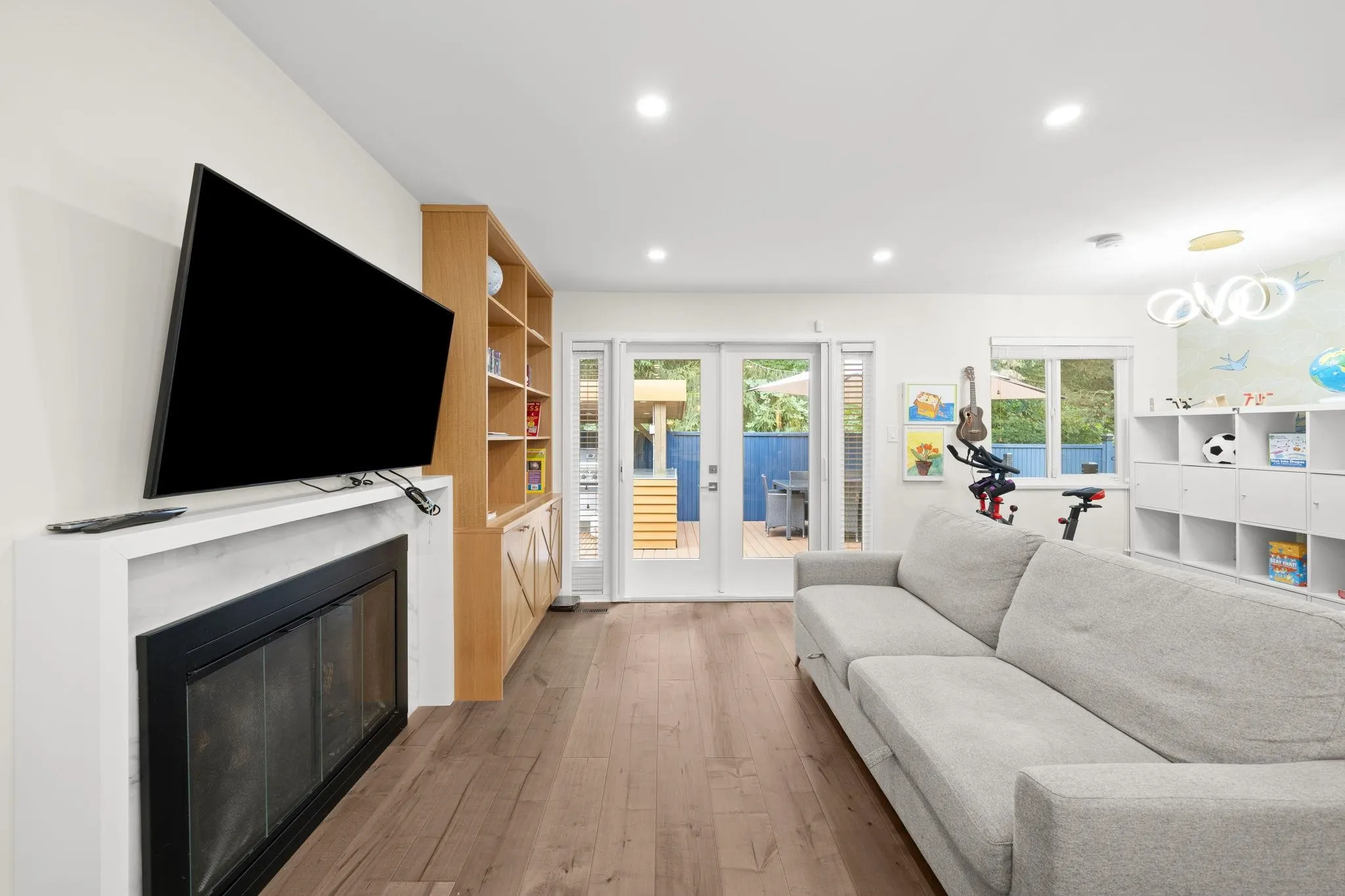 860 Ruckle Court