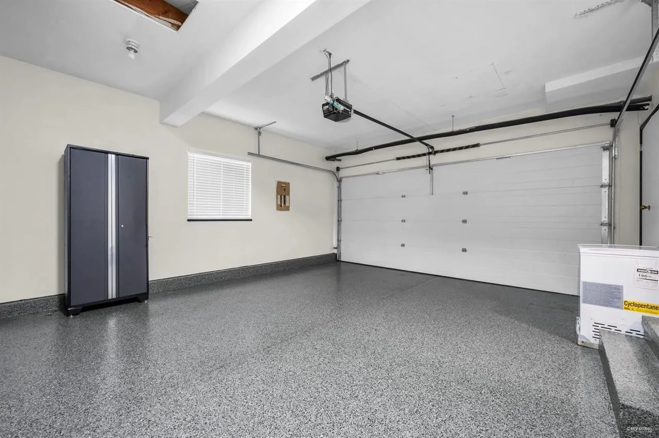 860 Ruckle Court